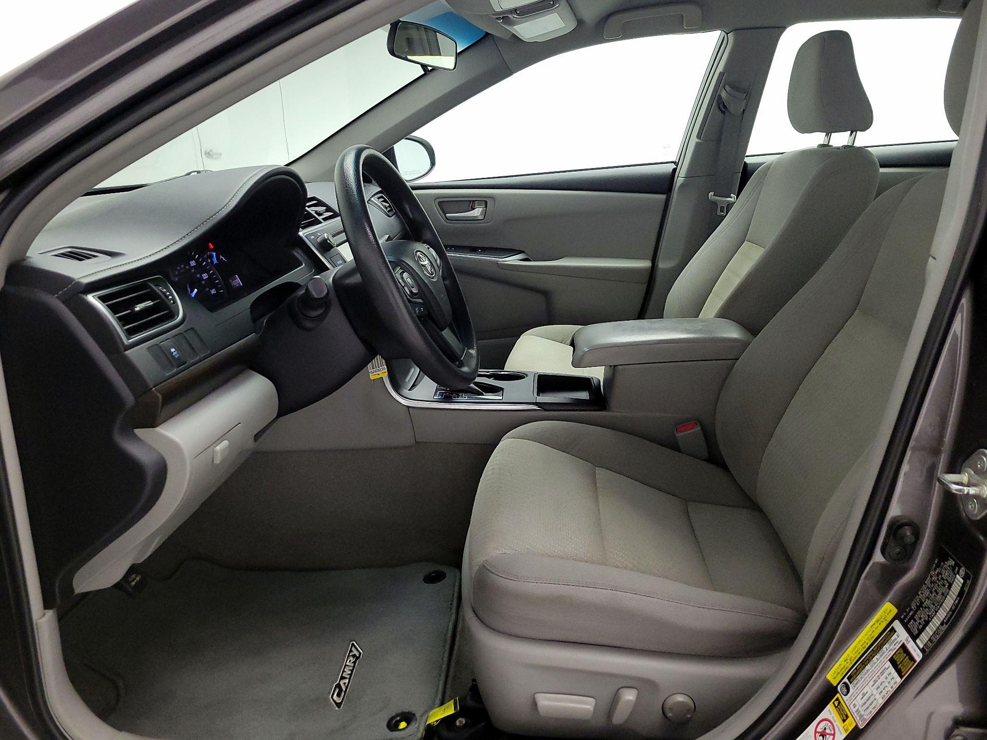 Thumbnail: 2015 Toyota Camry - 11