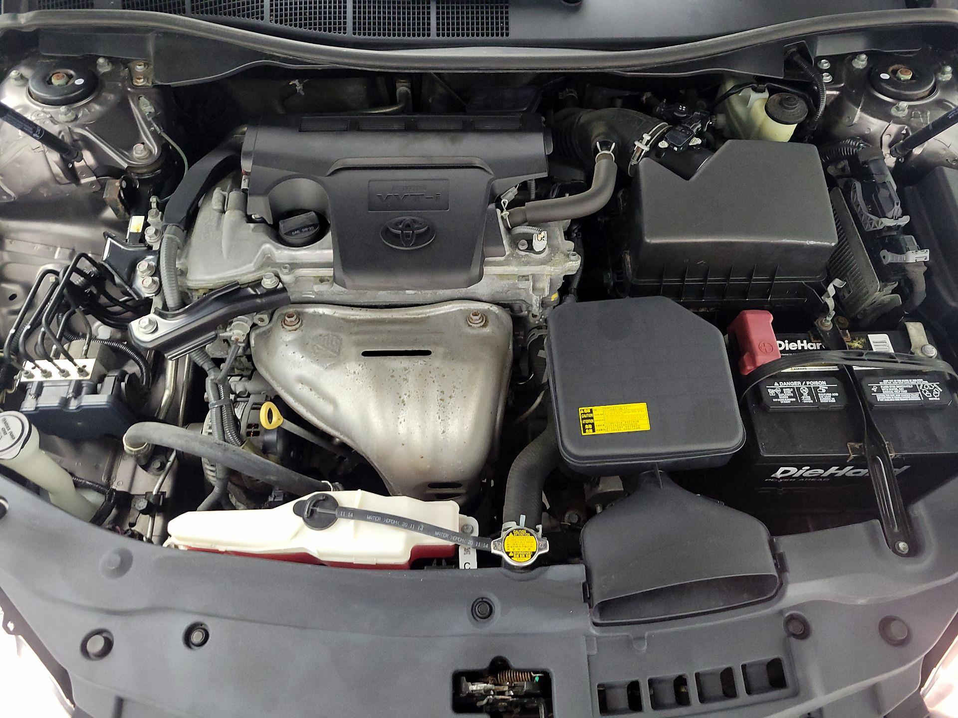 Thumbnail: 2015 Toyota Camry - 17