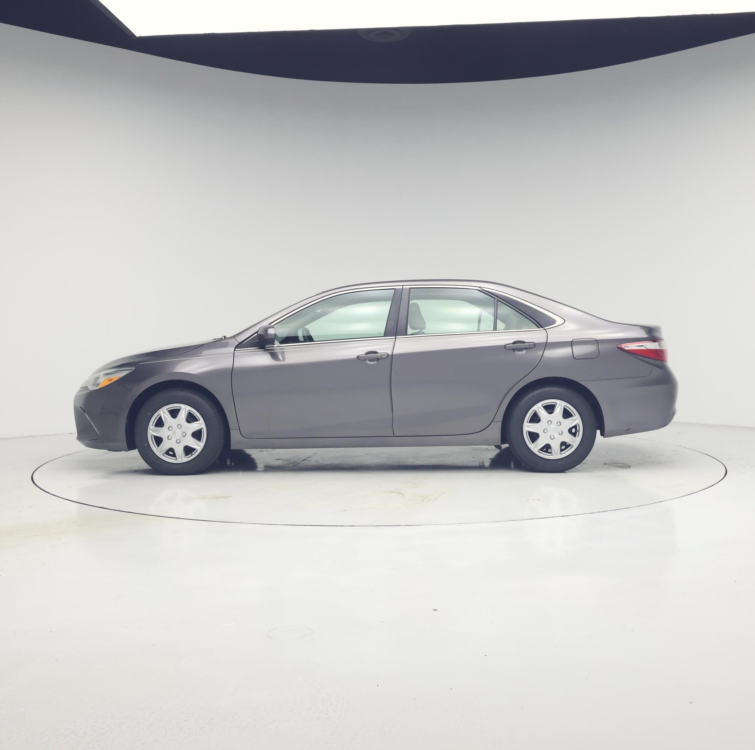 Thumbnail: 2015 Toyota Camry - 3