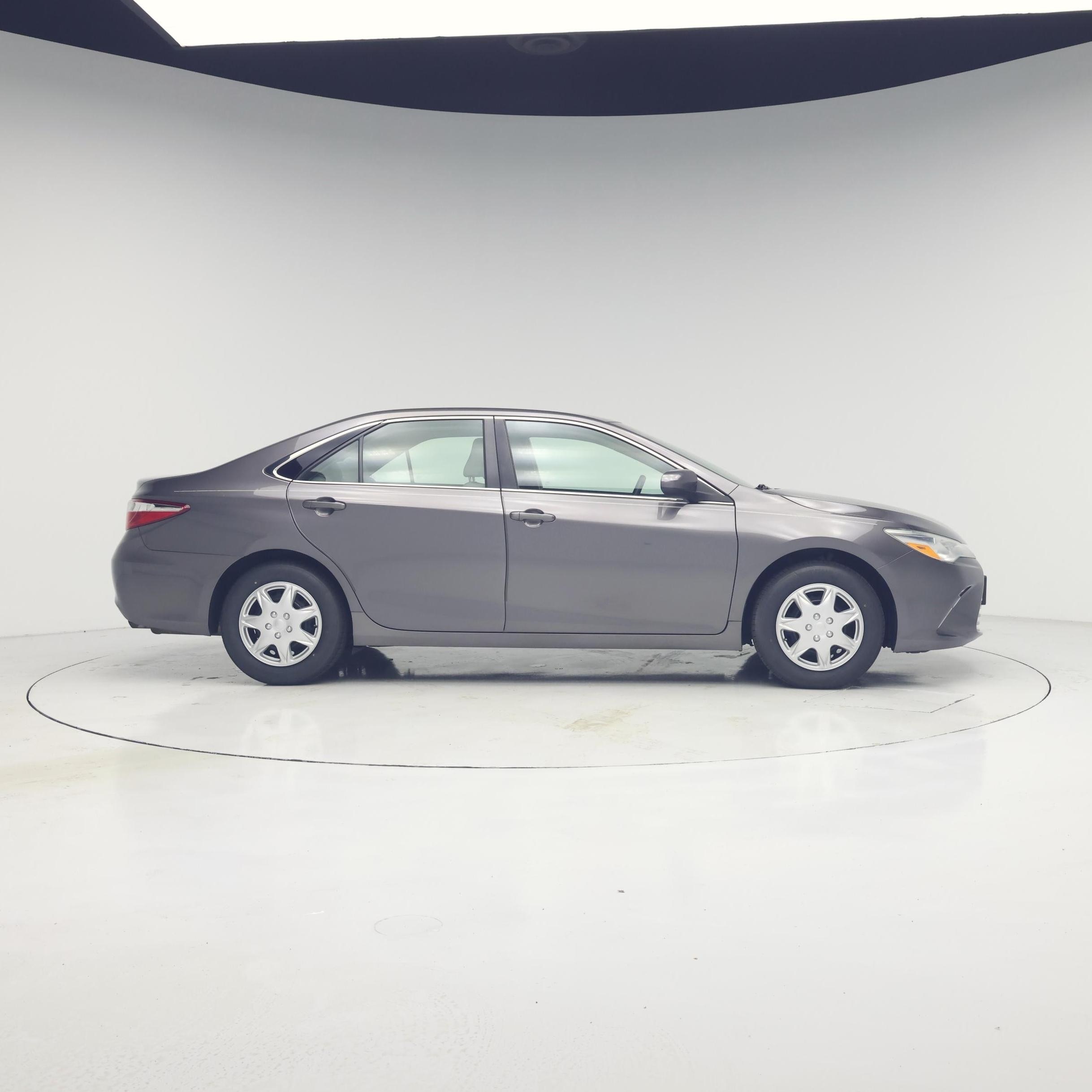 Thumbnail: 2015 Toyota Camry - 7