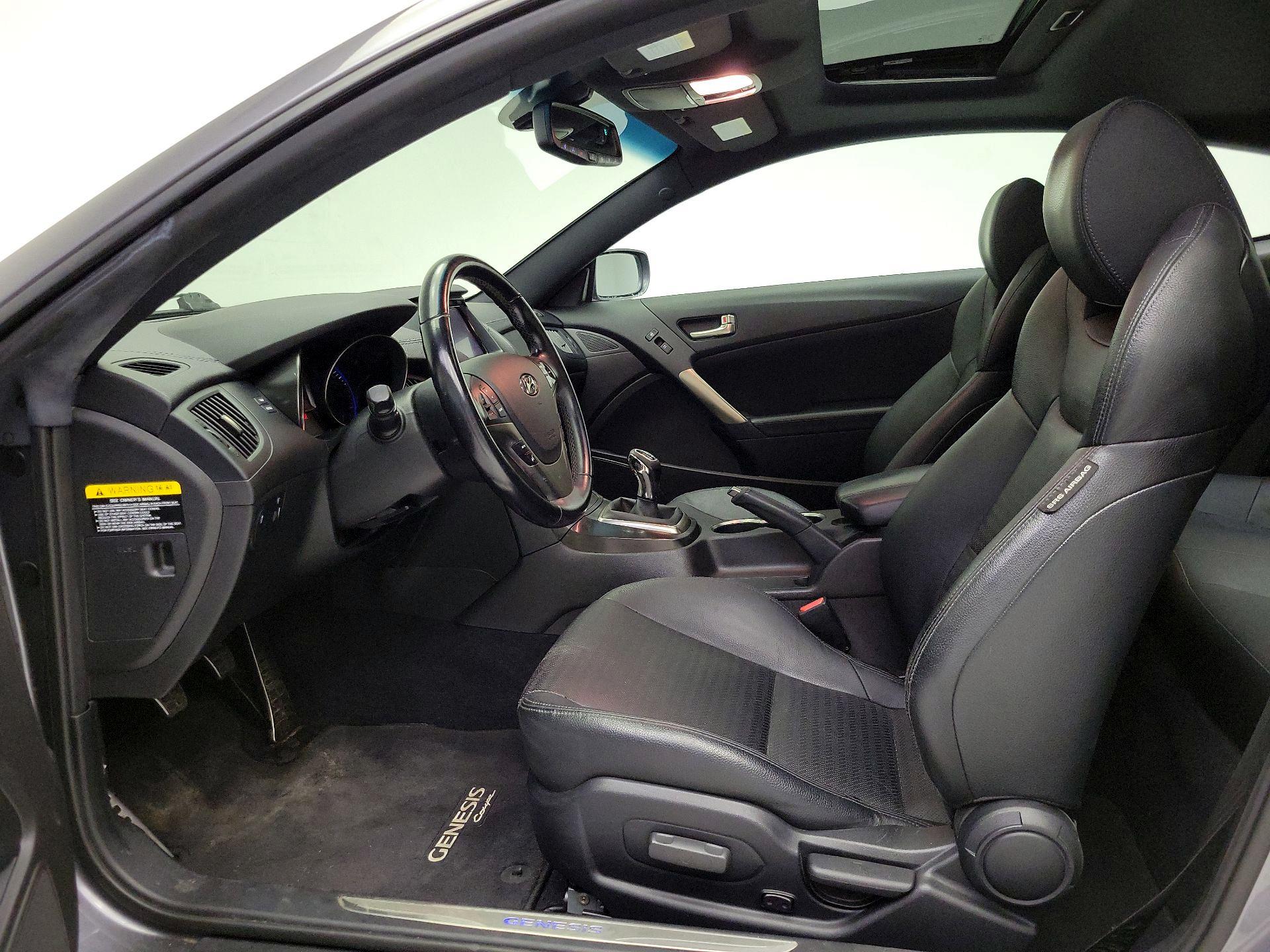 Thumbnail: 2015 Hyundai Genesis - 11