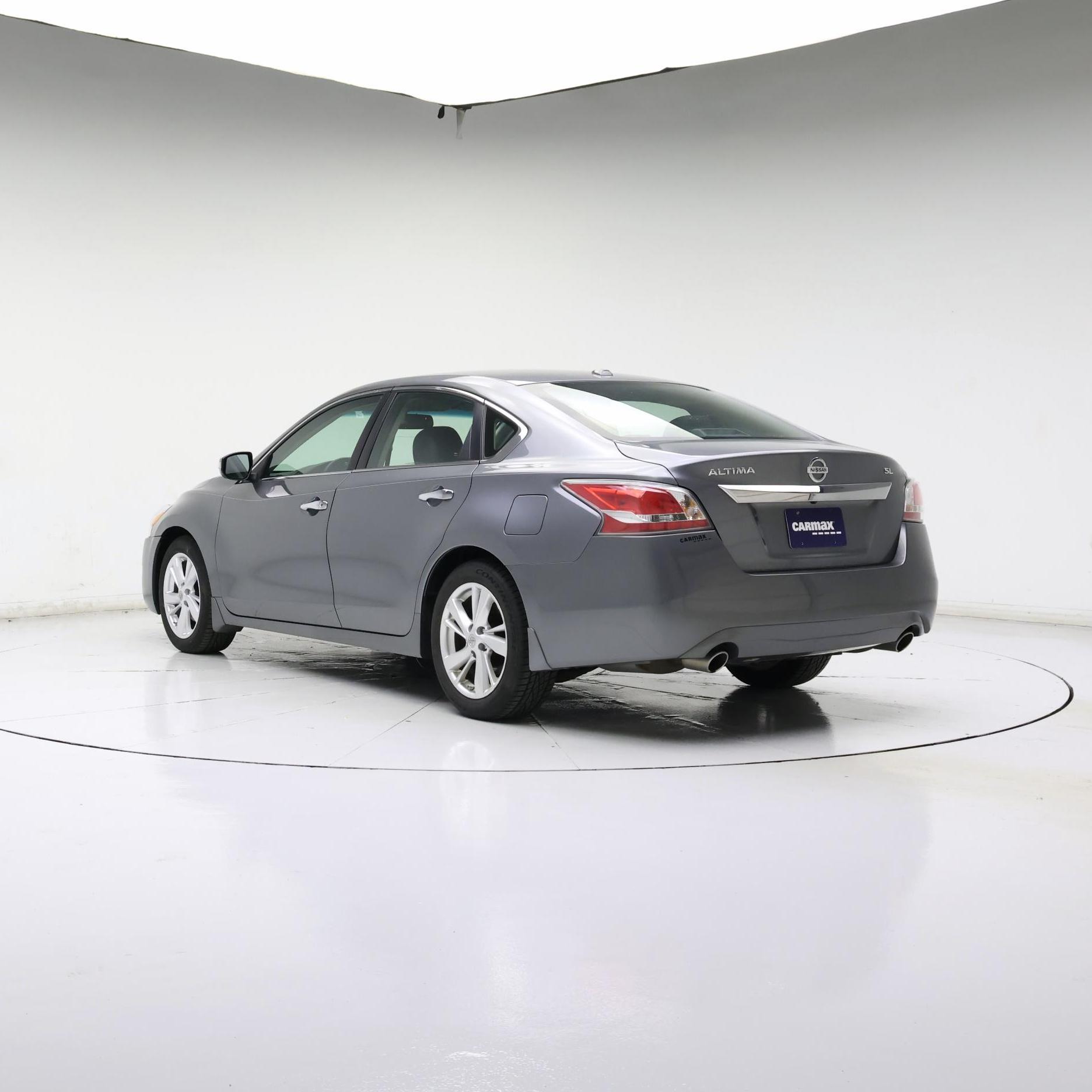 Thumbnail: 2015 Nissan Altima - 2