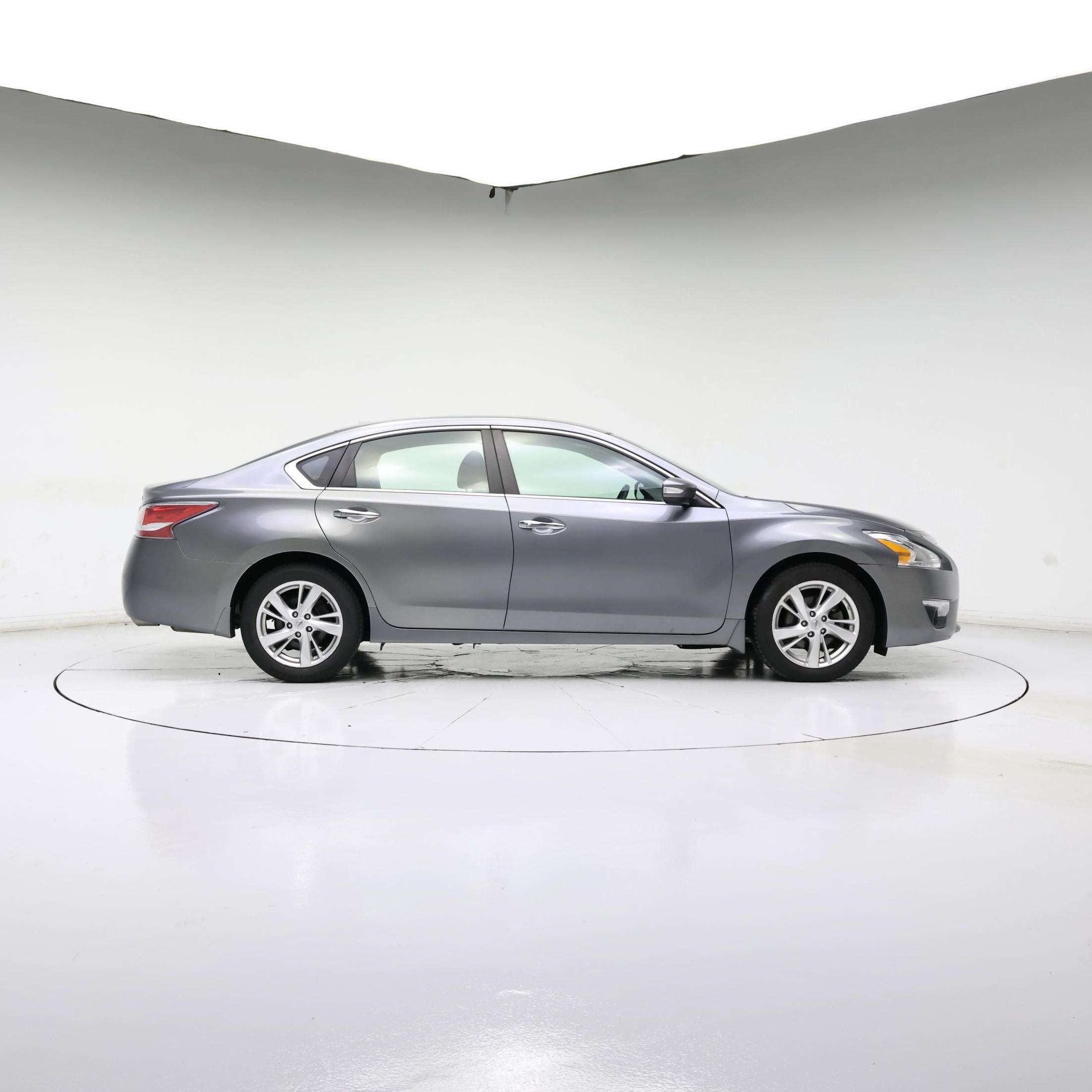 Thumbnail: 2015 Nissan Altima - 7