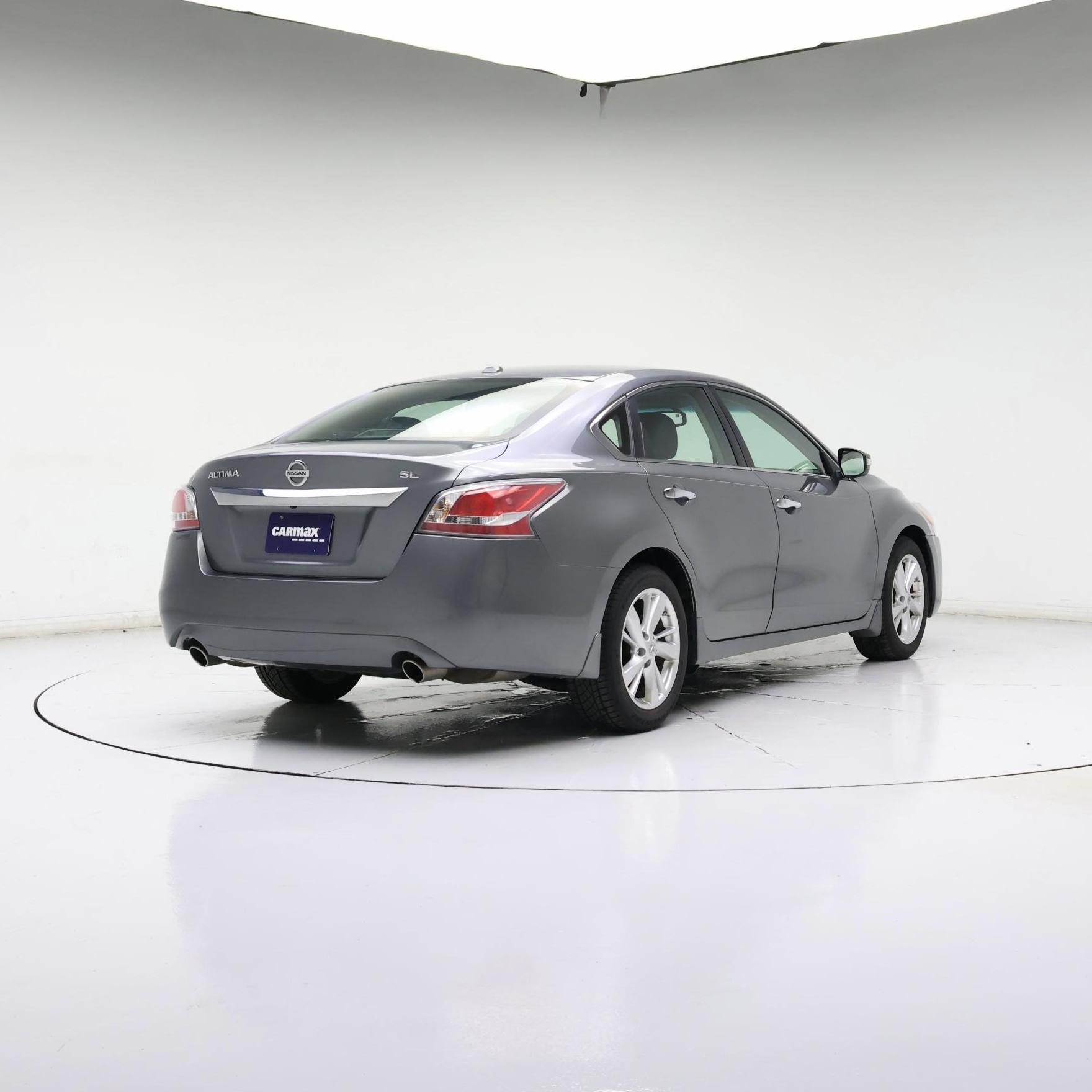 Thumbnail: 2015 Nissan Altima - 8