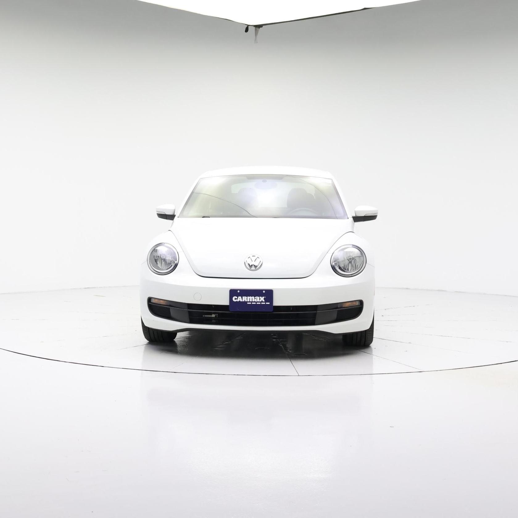 Thumbnail: 2015 Volkswagen Beetle - 5