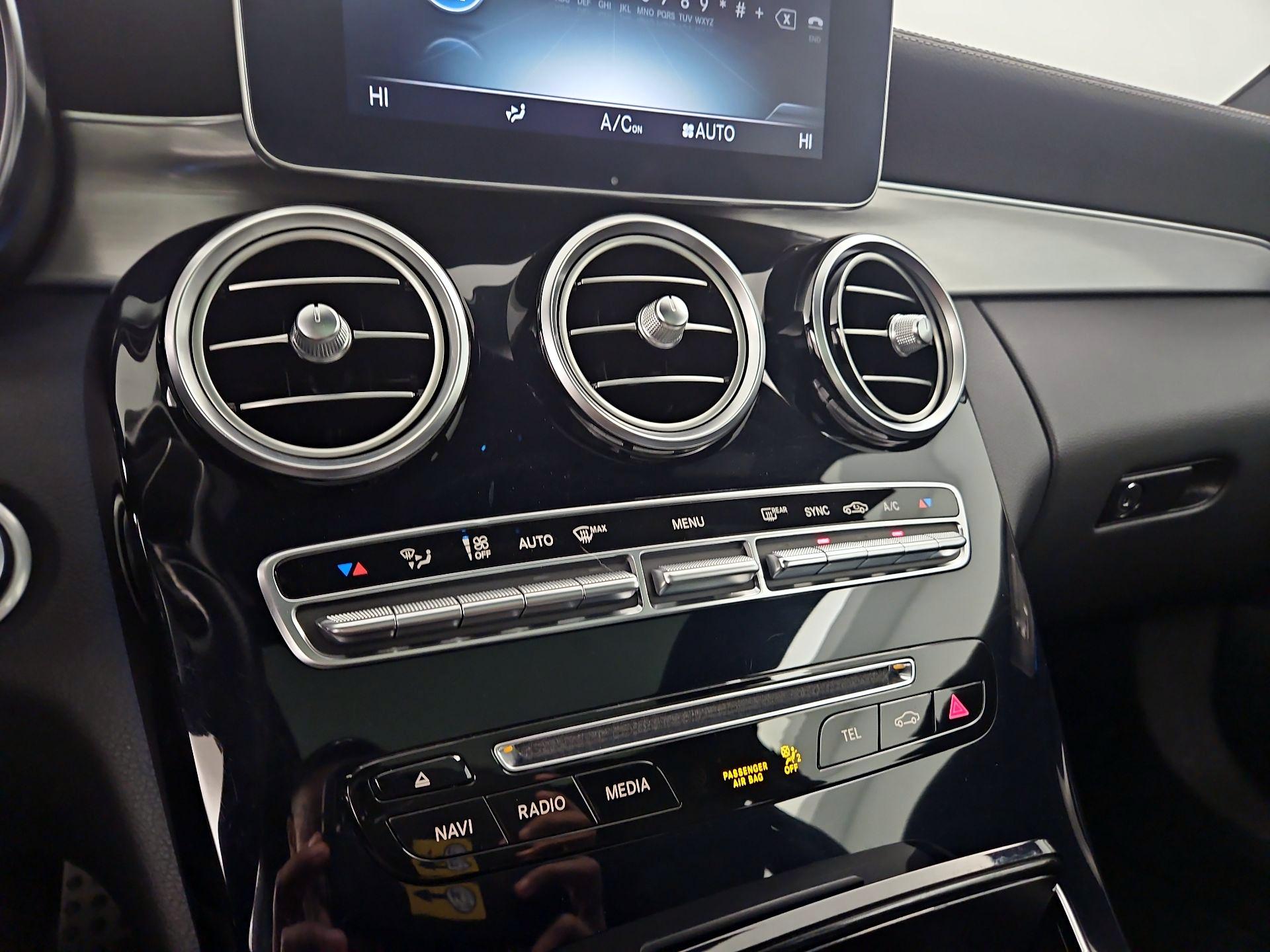 Thumbnail: 2017 Mercedes-Benz C-Class - 17