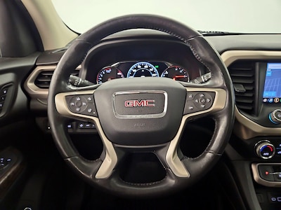 Steering Wheel & Instrument Cluster (On)
