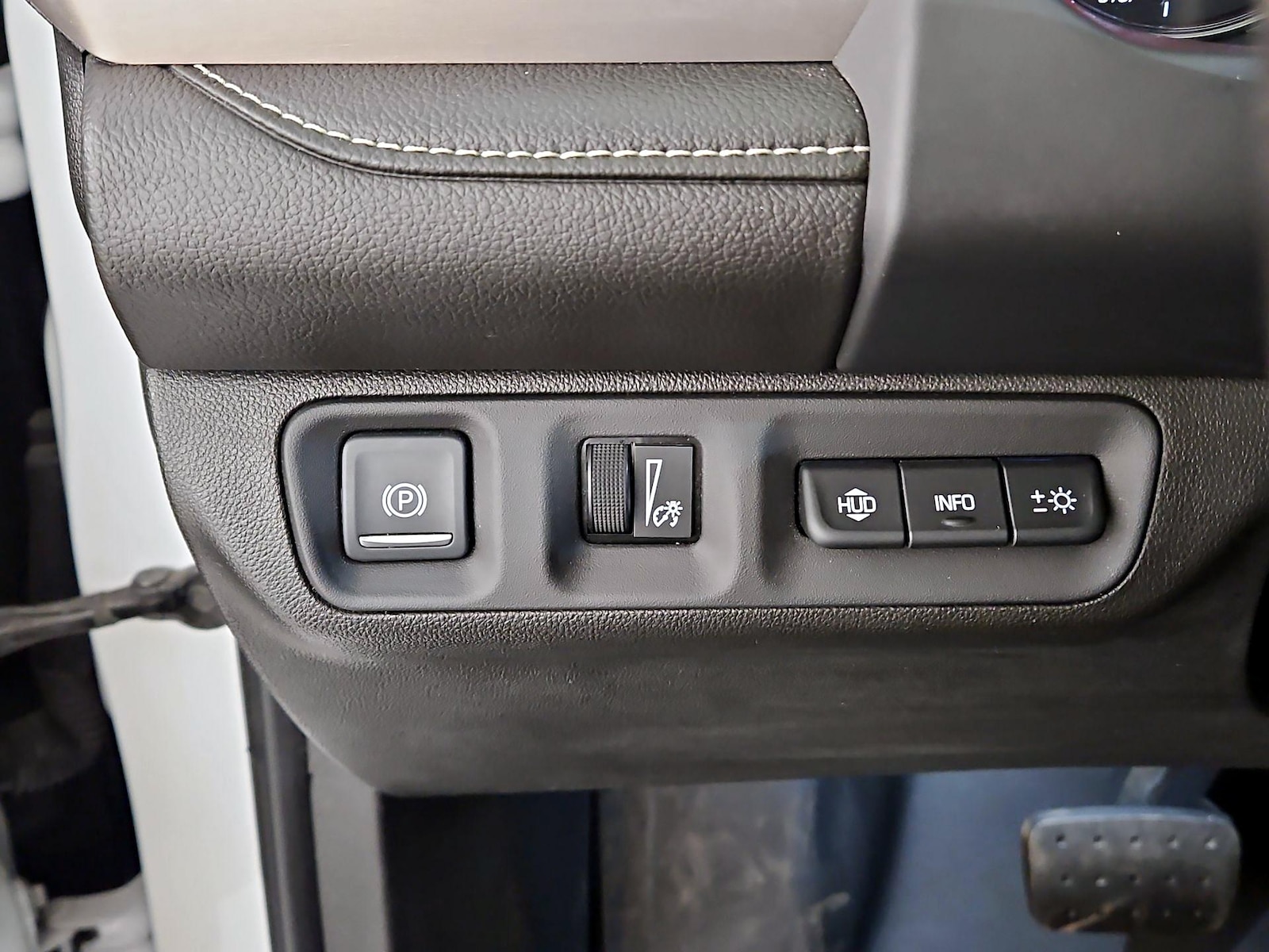 2021 GMC Acadia Denali - Photo 14