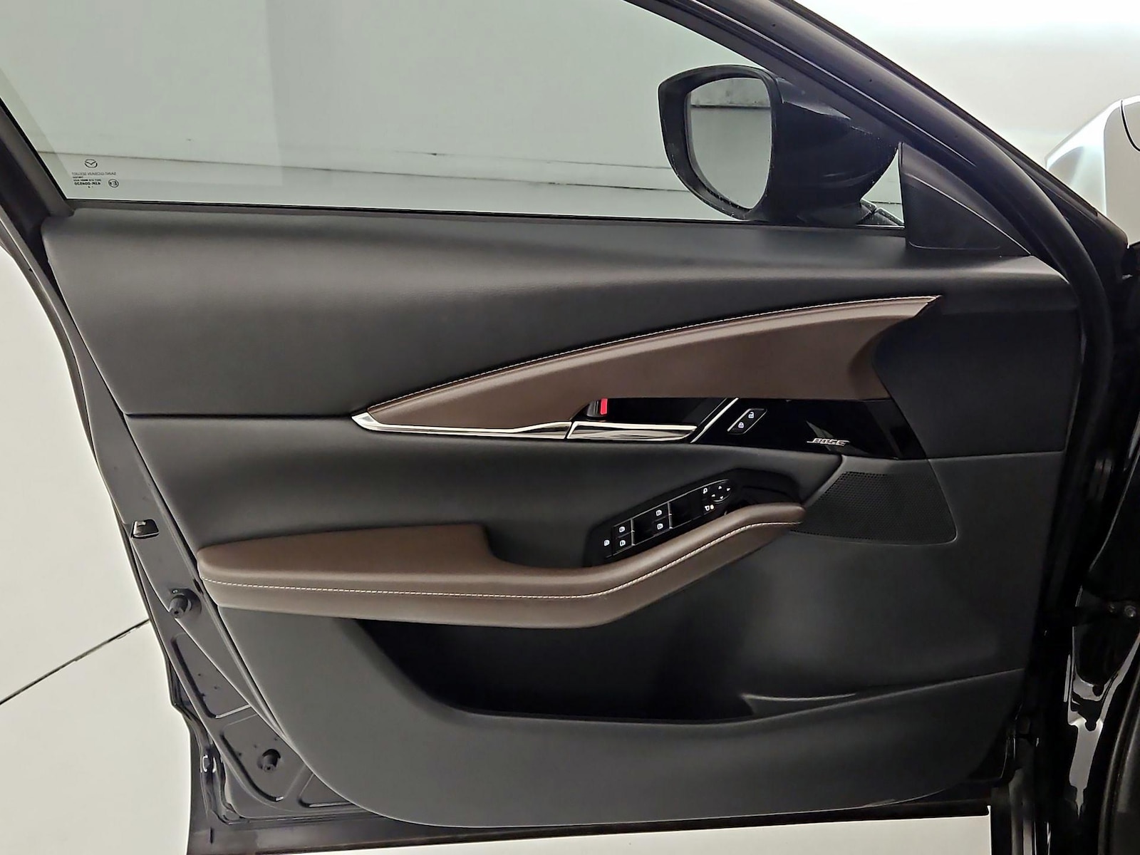 2025 Mazda CX-30 Premium - Photo 13