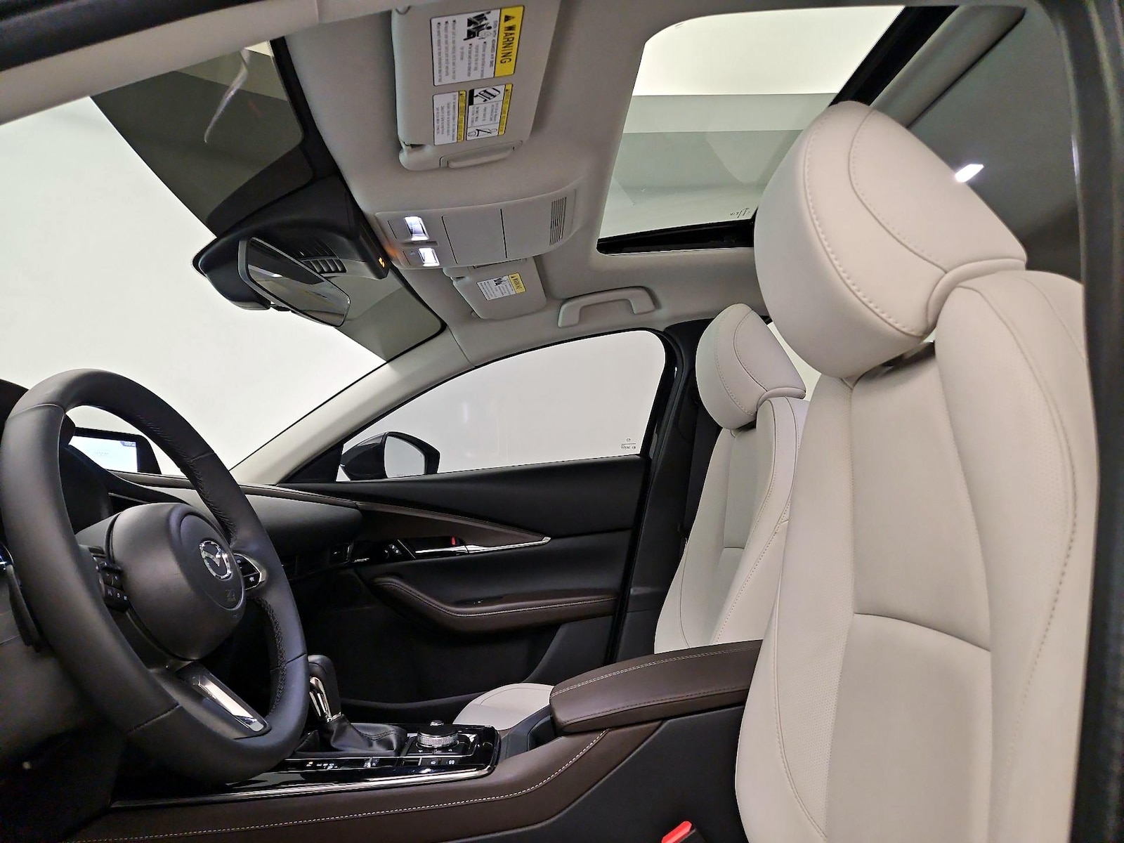2025 Mazda CX-30 Premium - Photo 21