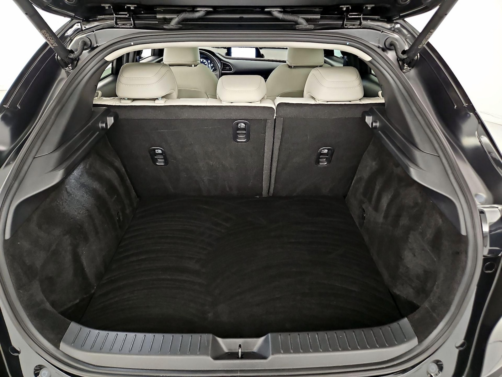 2025 Mazda CX-30 Premium - Photo 23
