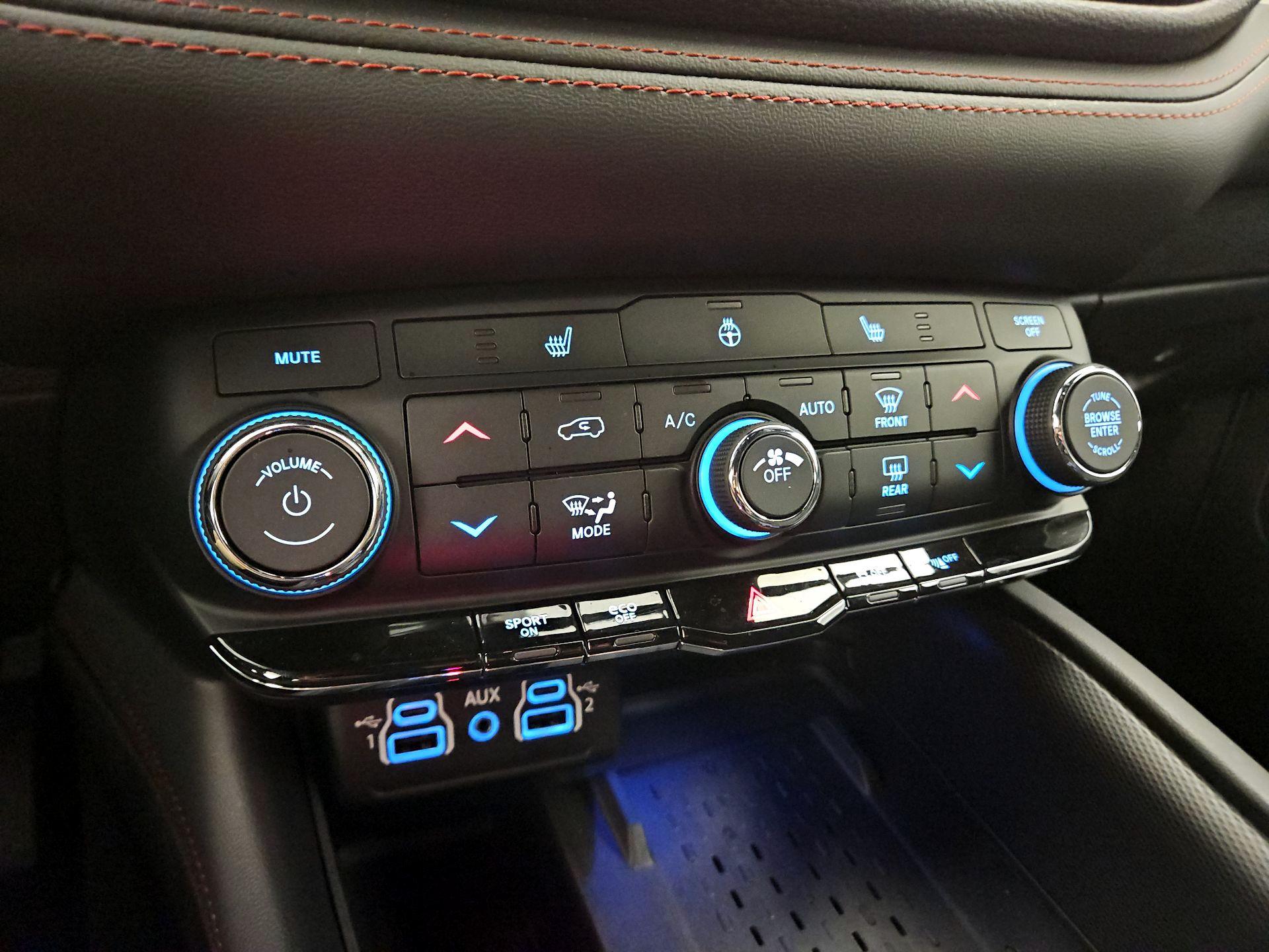 Thumbnail: 2025 Dodge Durango - 17