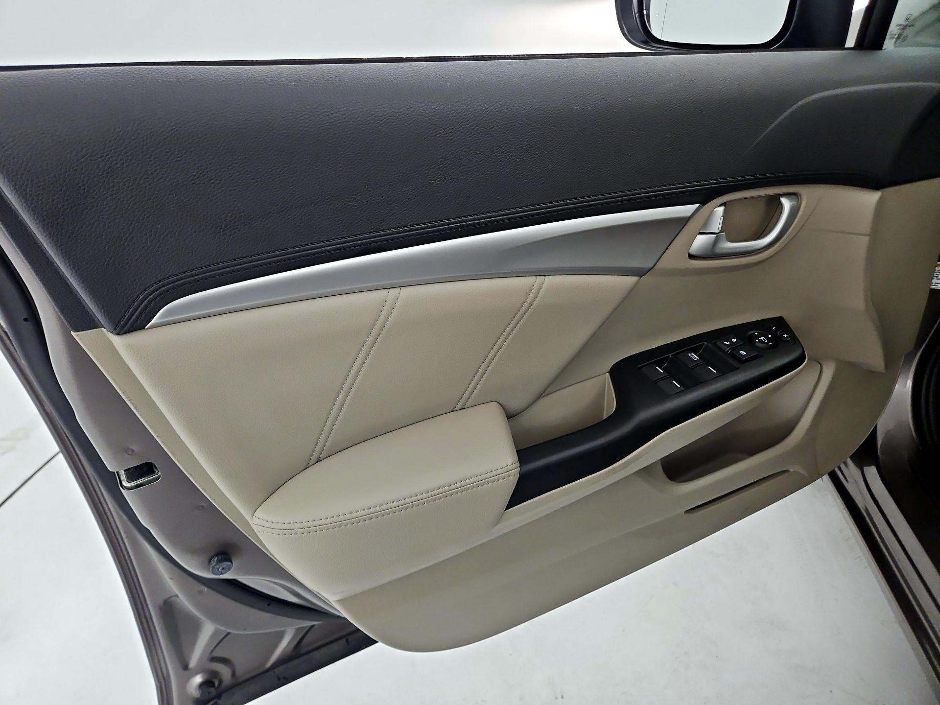 Thumbnail: 2015 Honda Civic - 12