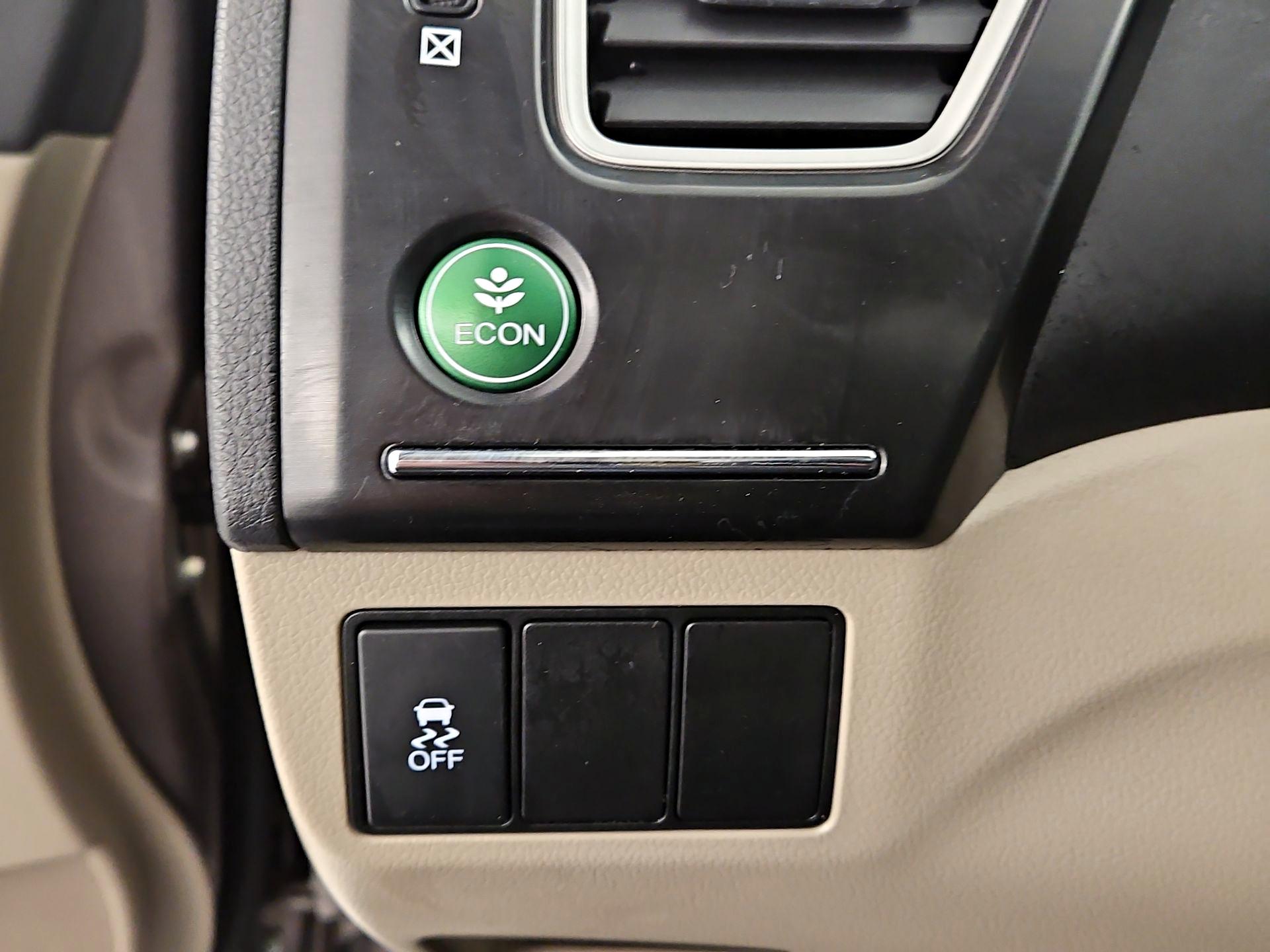 Thumbnail: 2015 Honda Civic - 13