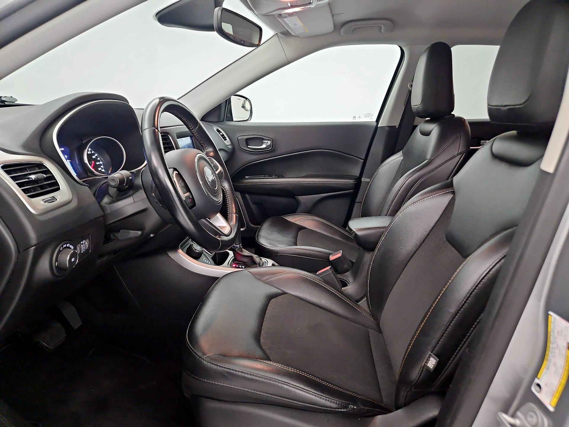 Thumbnail: 2020 Jeep Compass - 11