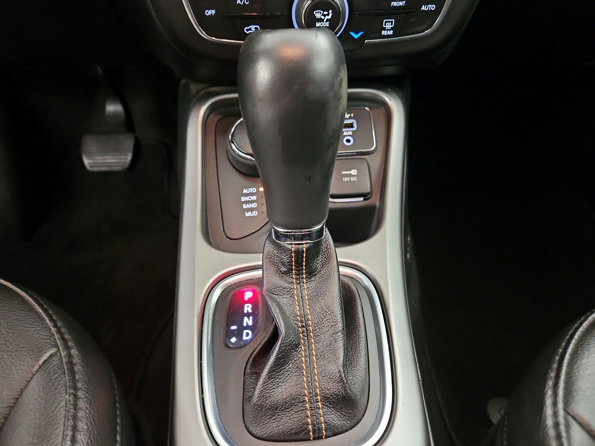 Thumbnail: 2020 Jeep Compass - 17