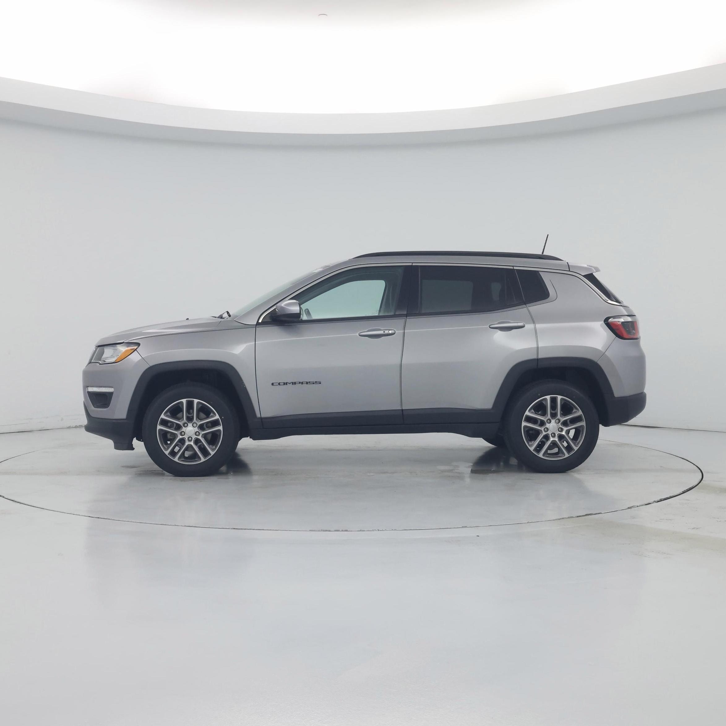 Thumbnail: 2020 Jeep Compass - 3
