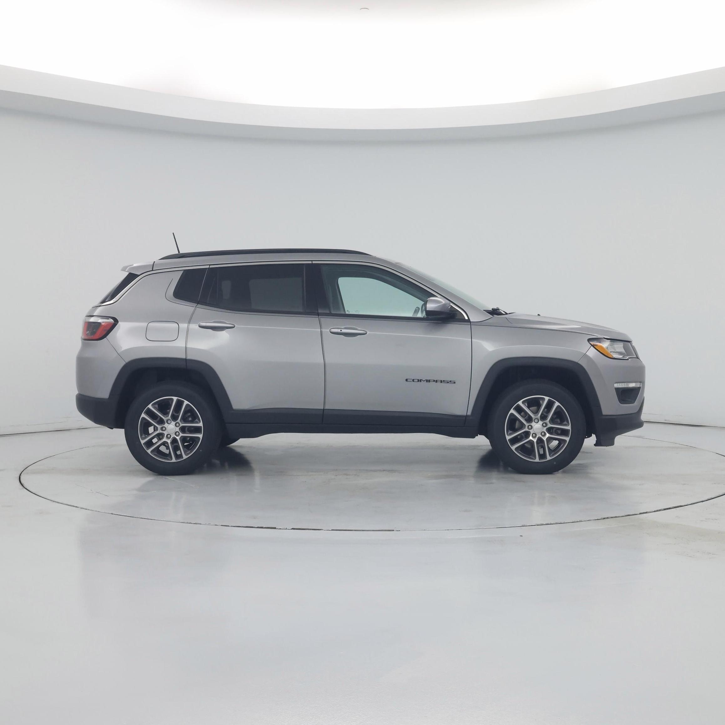 Thumbnail: 2020 Jeep Compass - 7