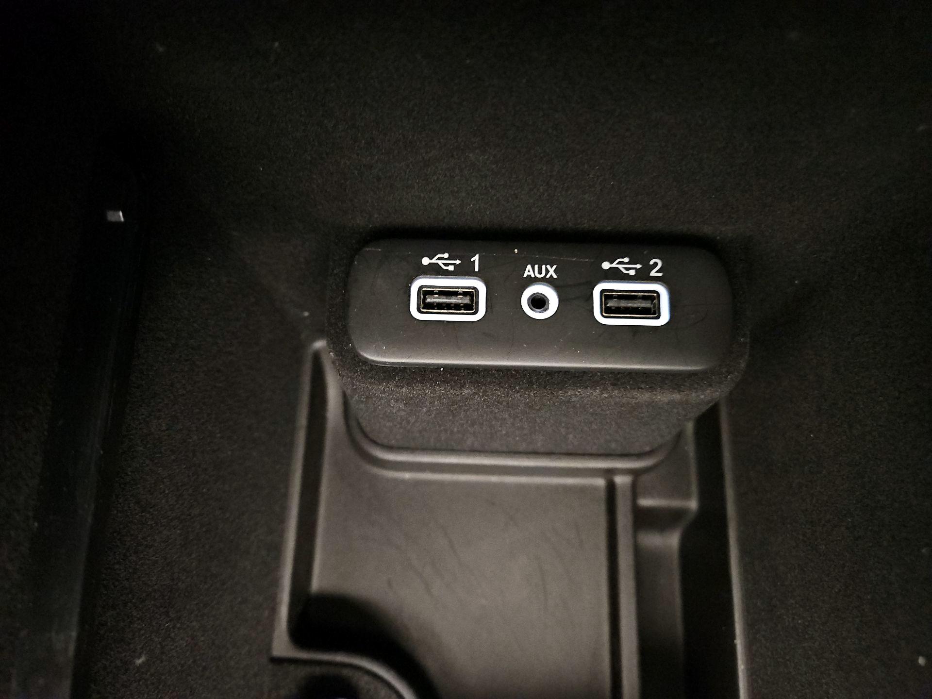Thumbnail: 2022 Dodge Charger - 18