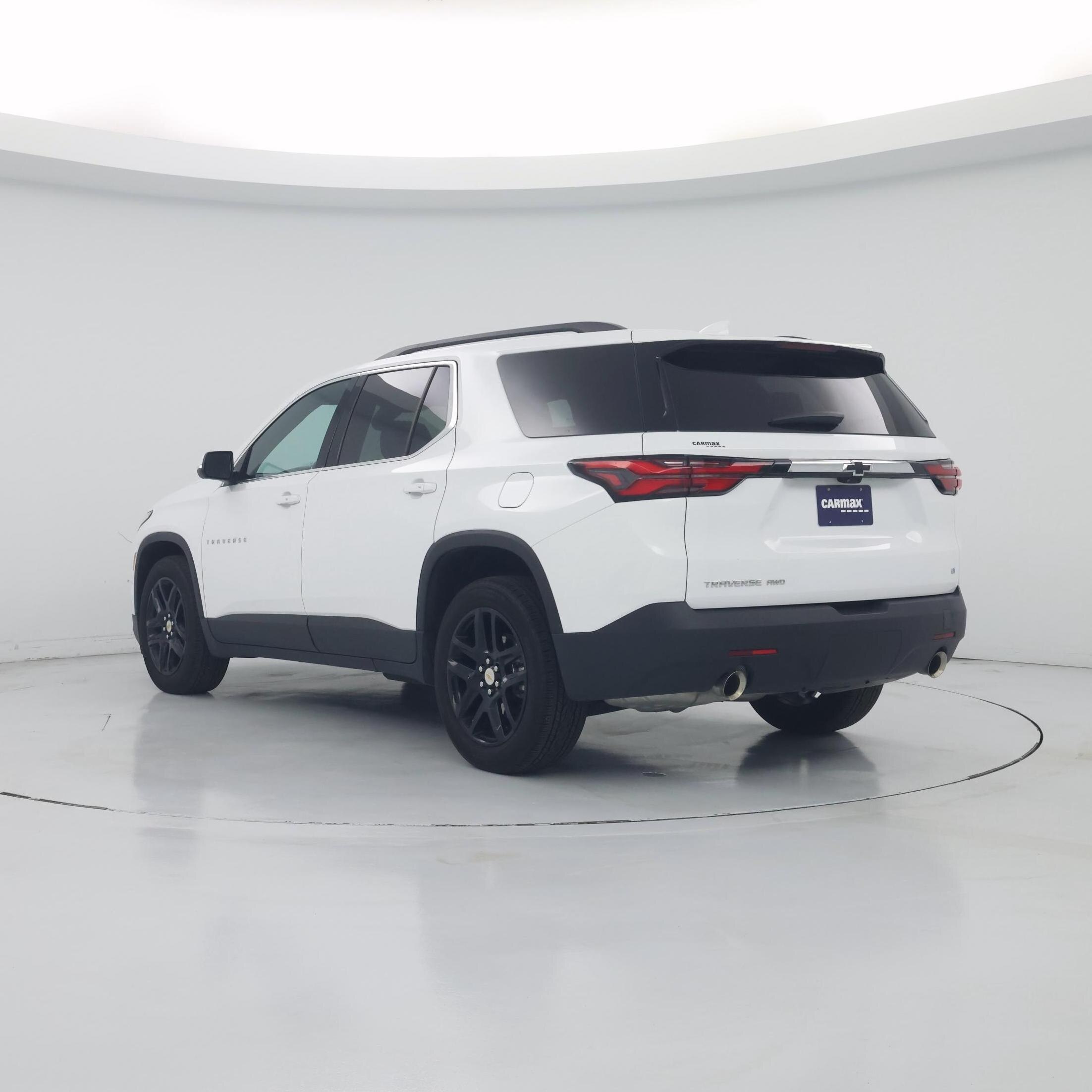 Thumbnail: 2023 Chevrolet Traverse - 2