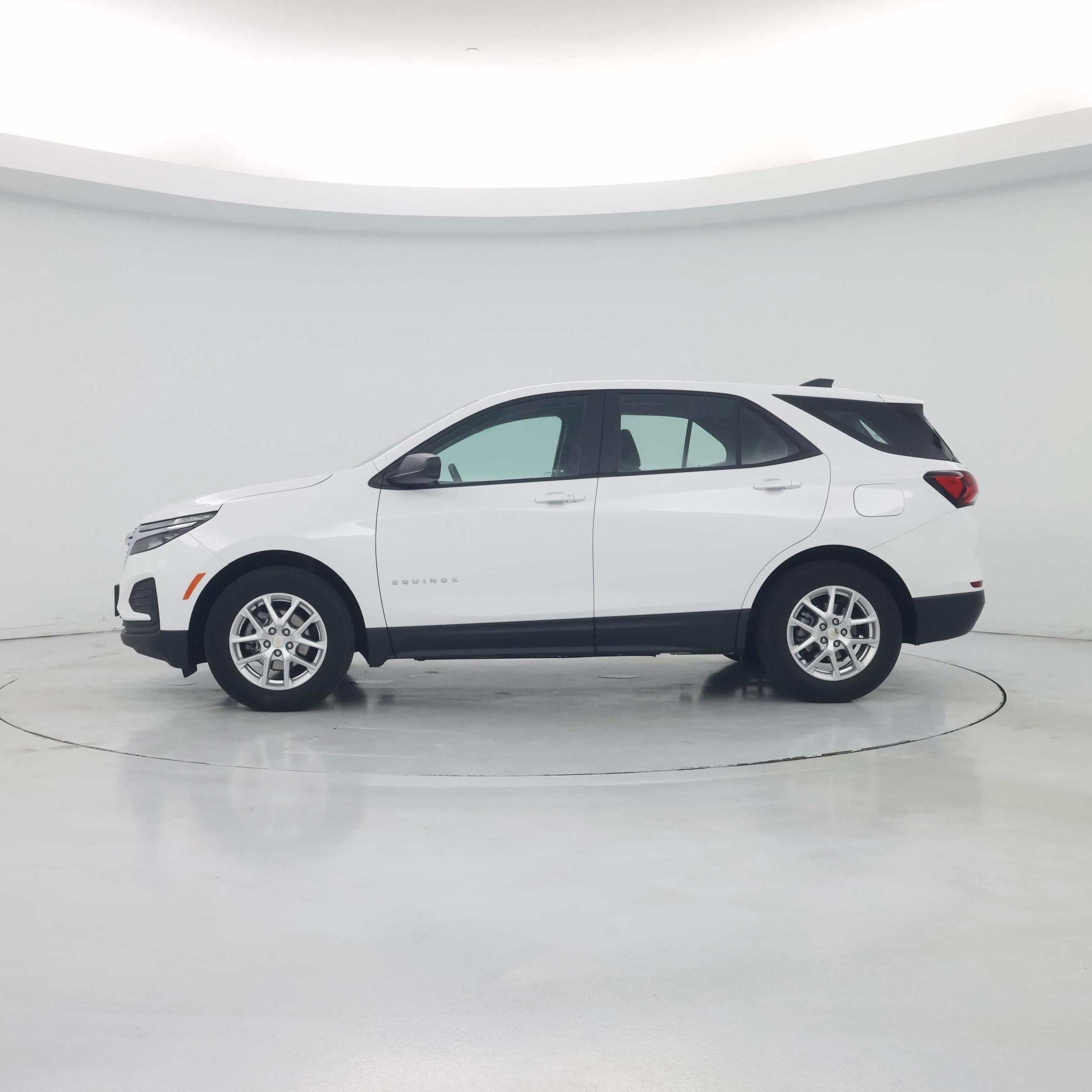 Thumbnail: 2023 Chevrolet Equinox - 3