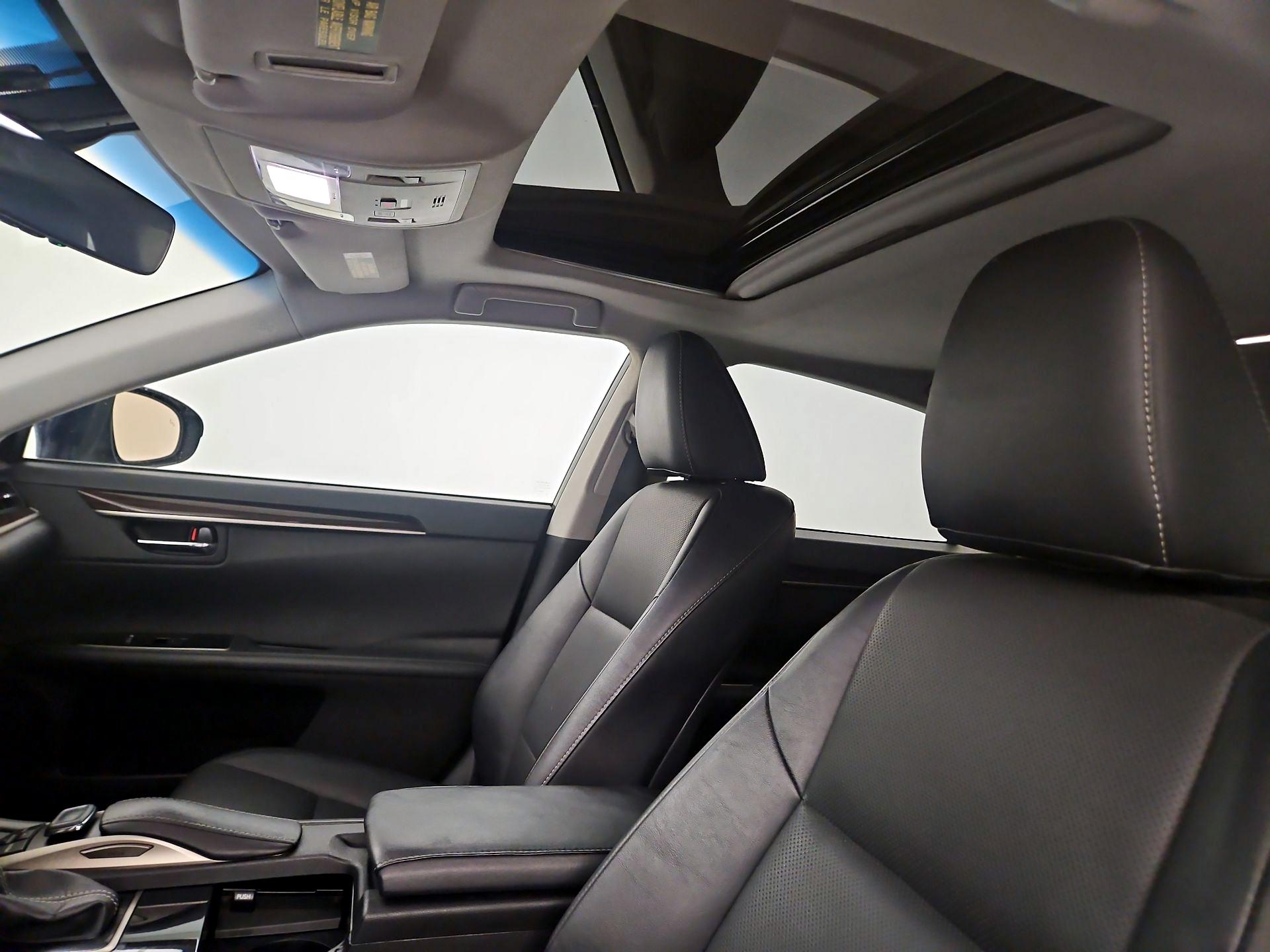 Thumbnail: 2016 Lexus ES - 18