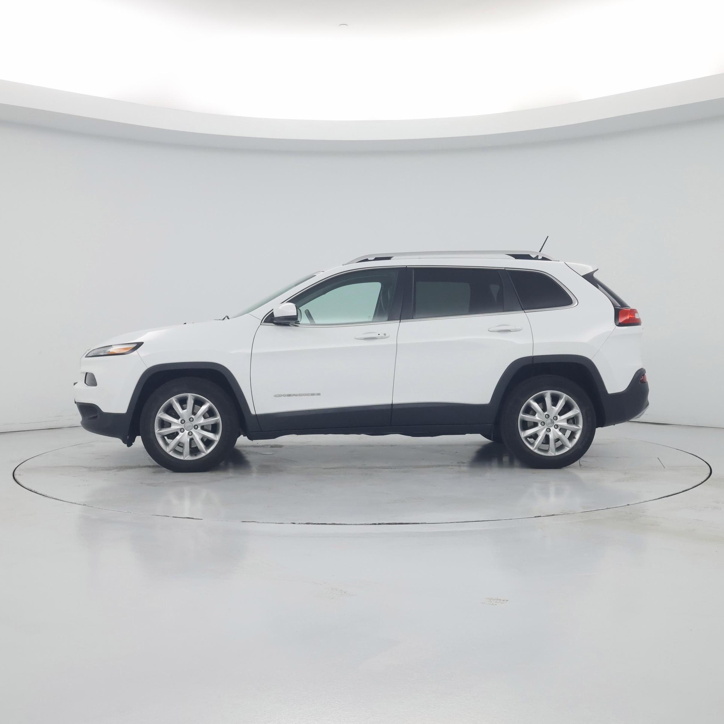 Thumbnail: 2015 Jeep Cherokee - 3