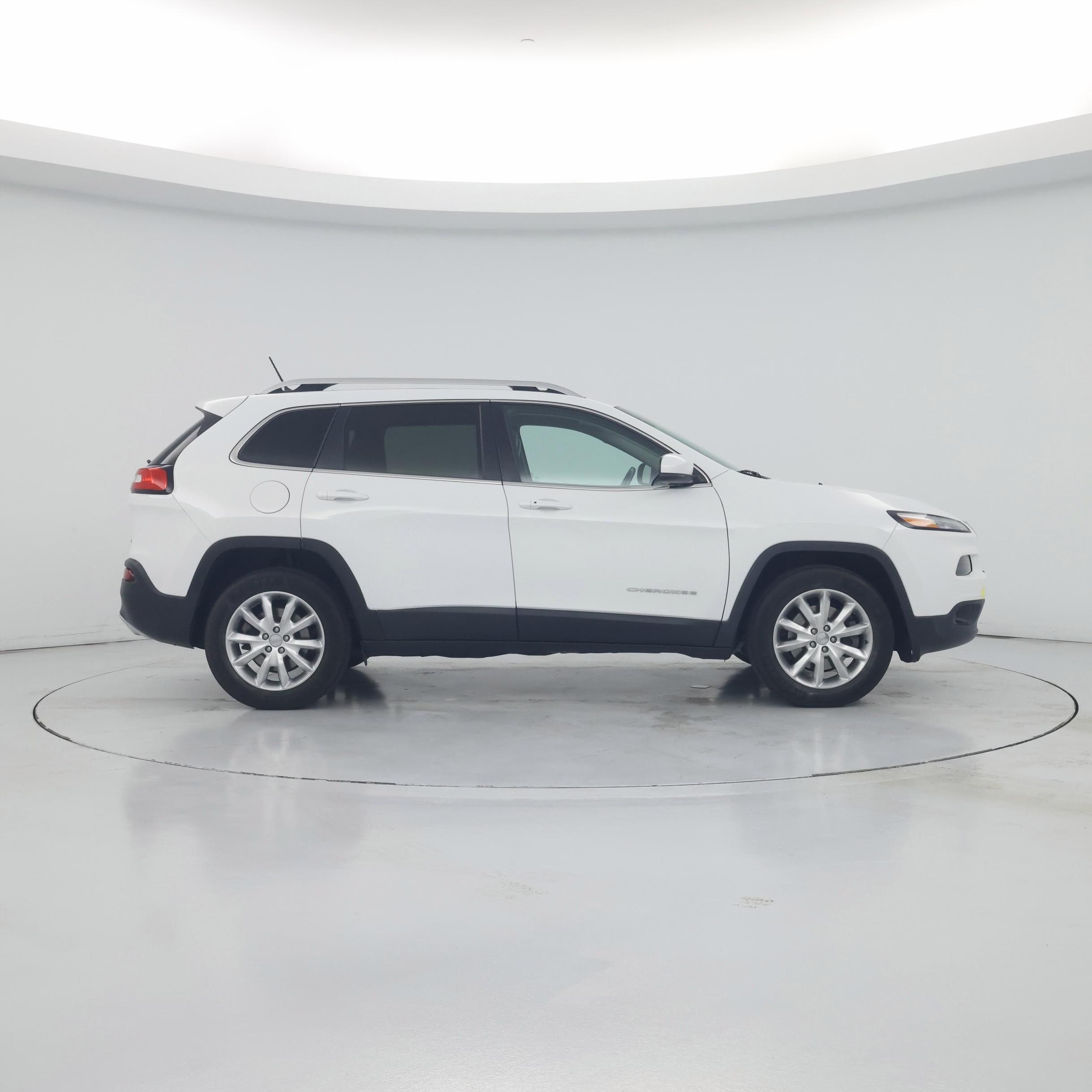 Thumbnail: 2015 Jeep Cherokee - 7