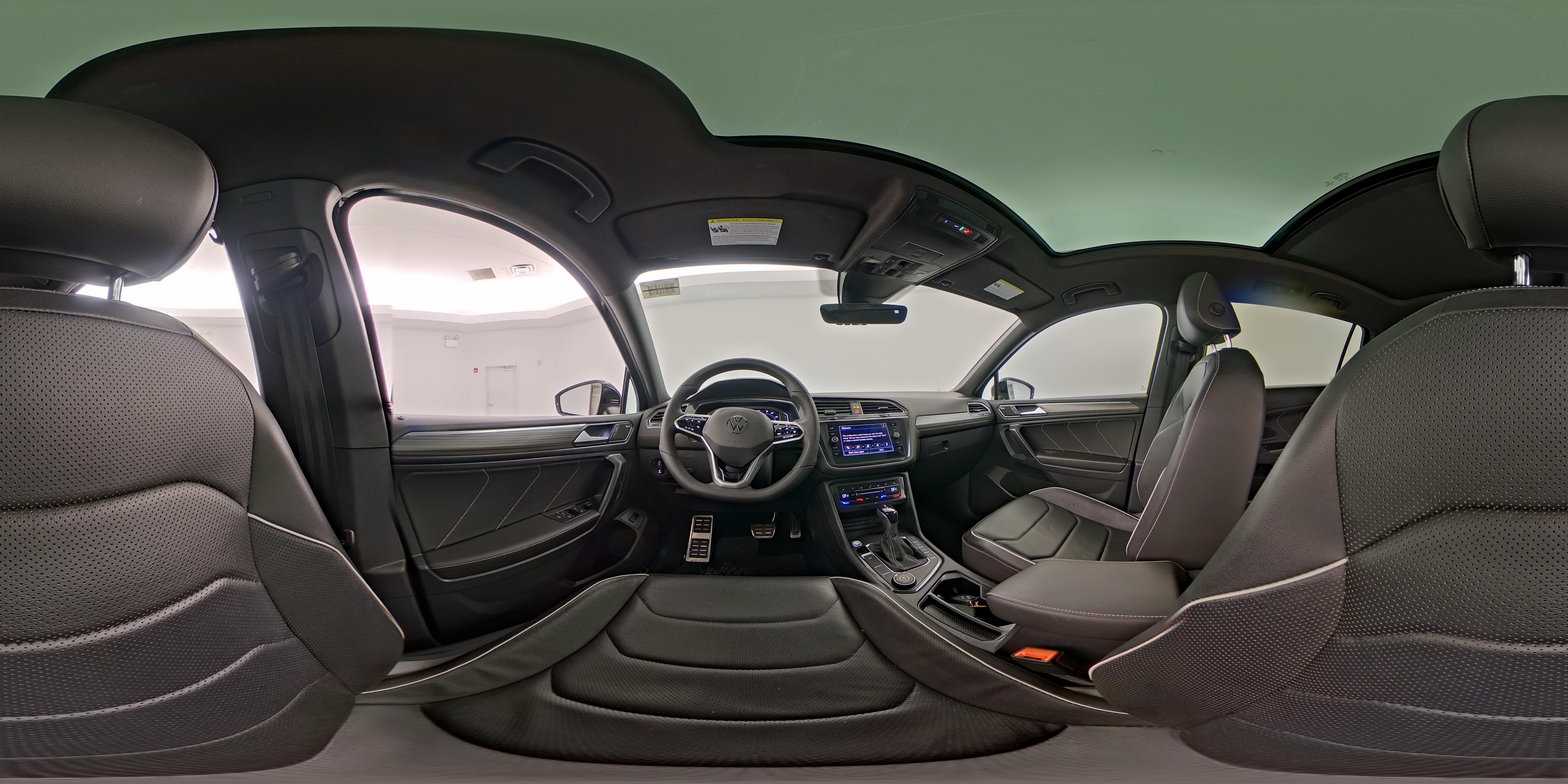 2022 Volkswagen Tiguan SEL R-LINE - Photo 28