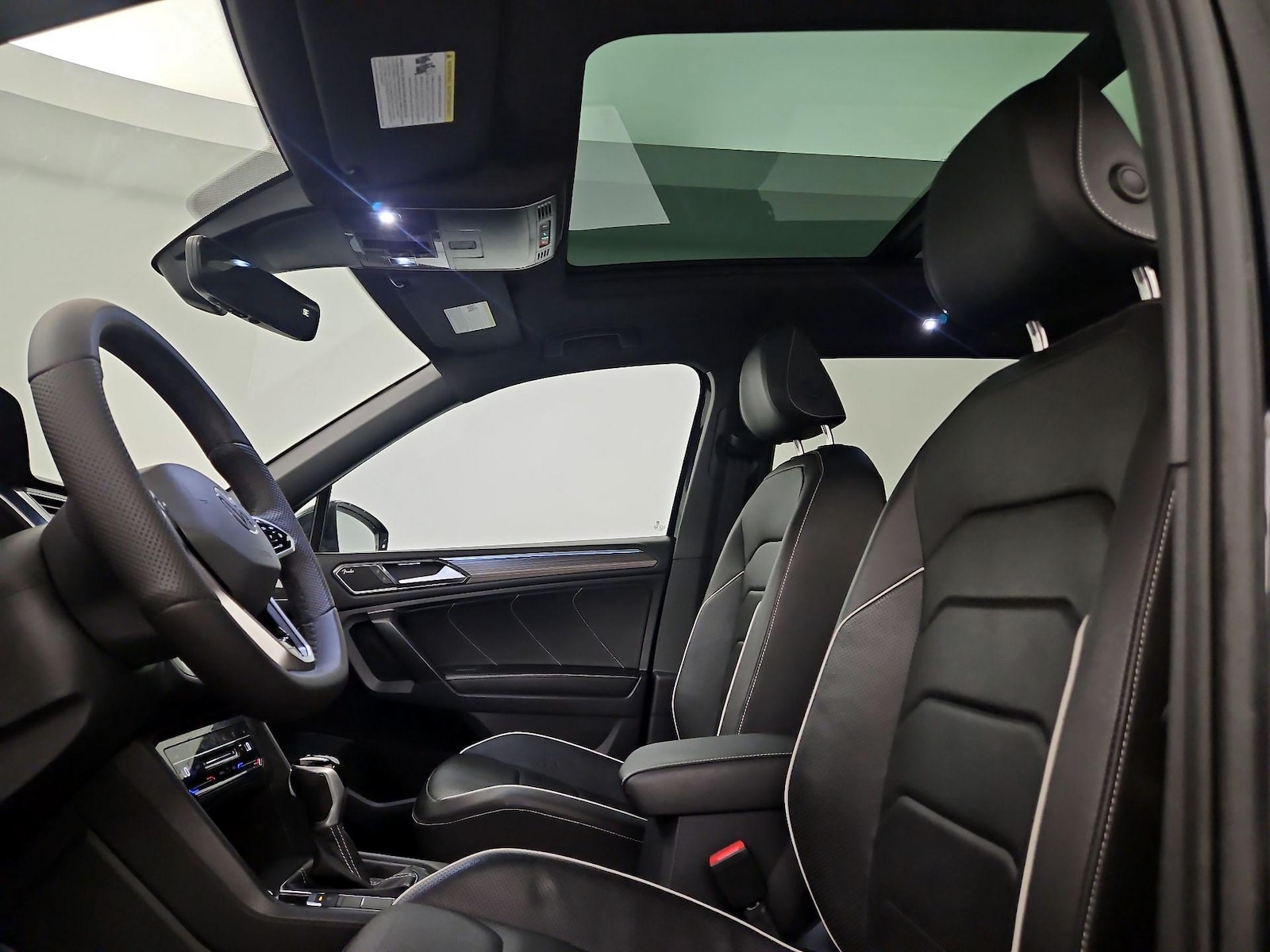 2022 Volkswagen Tiguan SEL R-LINE - Photo 19