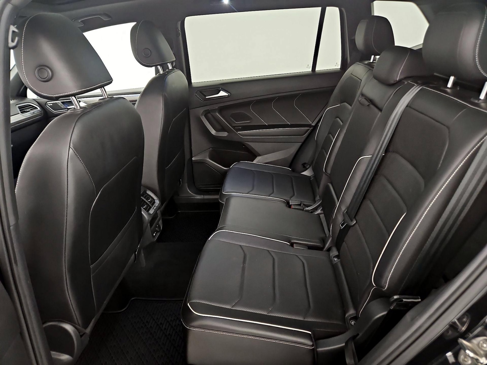 2022 Volkswagen Tiguan SEL R-LINE - Photo 20