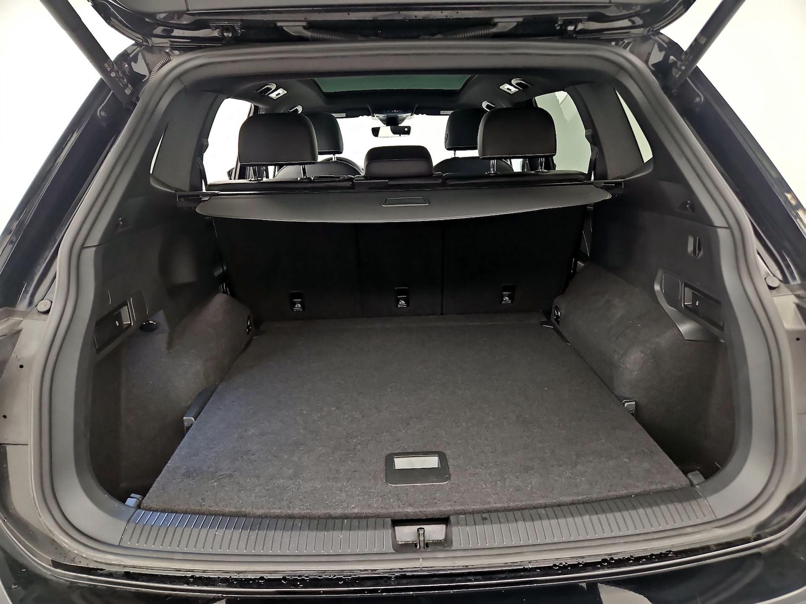 2022 Volkswagen Tiguan SEL R-LINE - Photo 21
