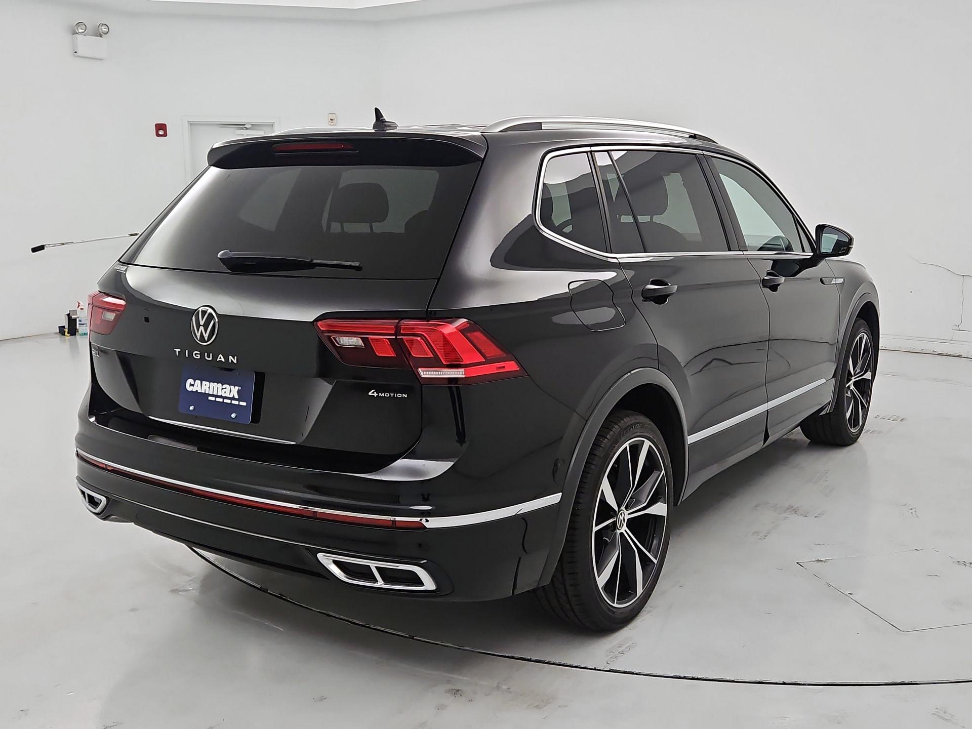 Thumbnail: 2022 Volkswagen Tiguan - 5