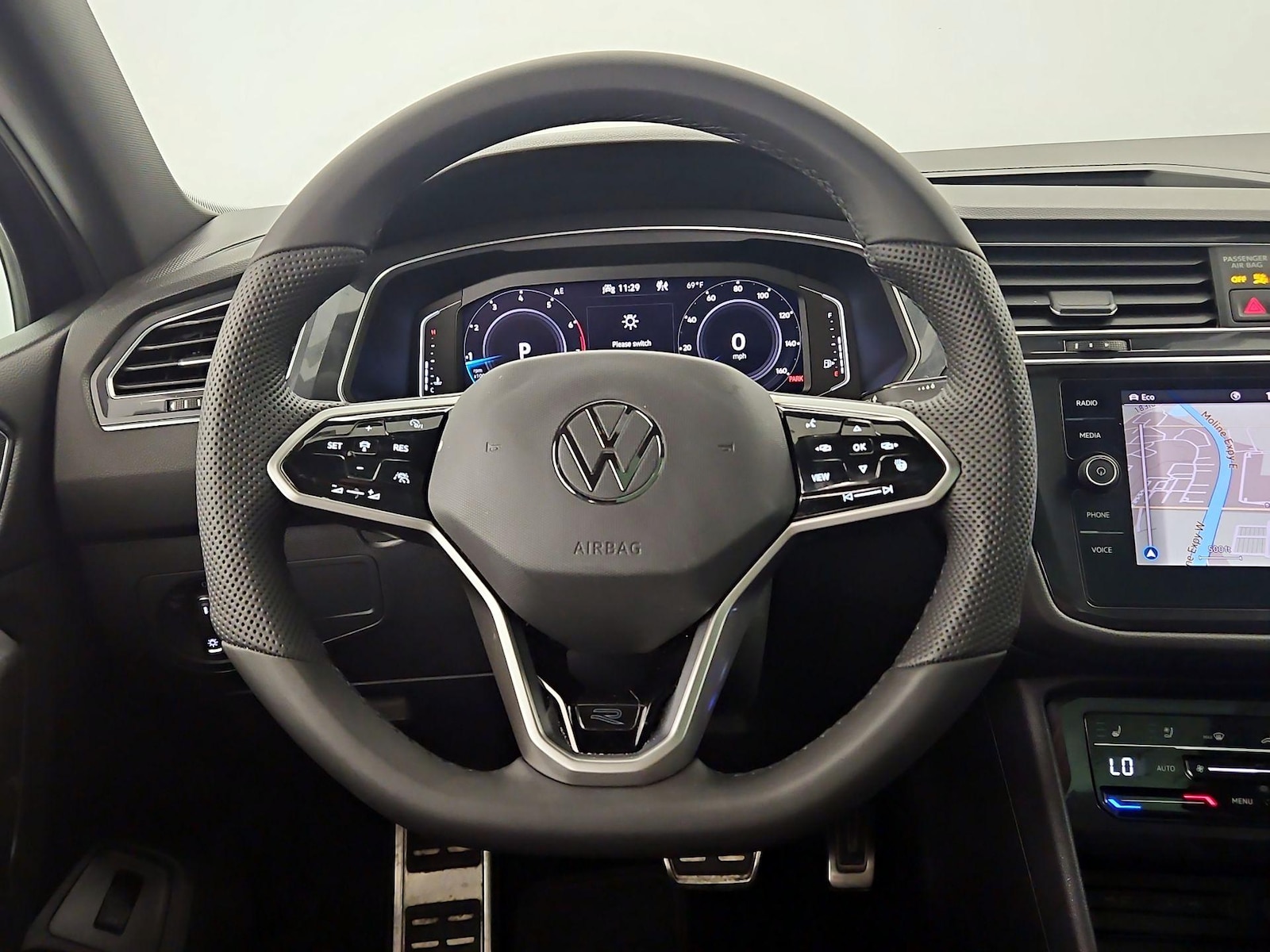 2022 Volkswagen Tiguan SEL R-LINE - Photo 9