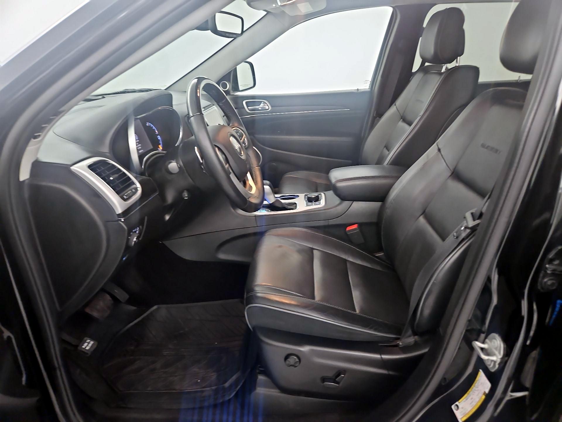 Thumbnail: 2019 Jeep Grand Cherokee - 9