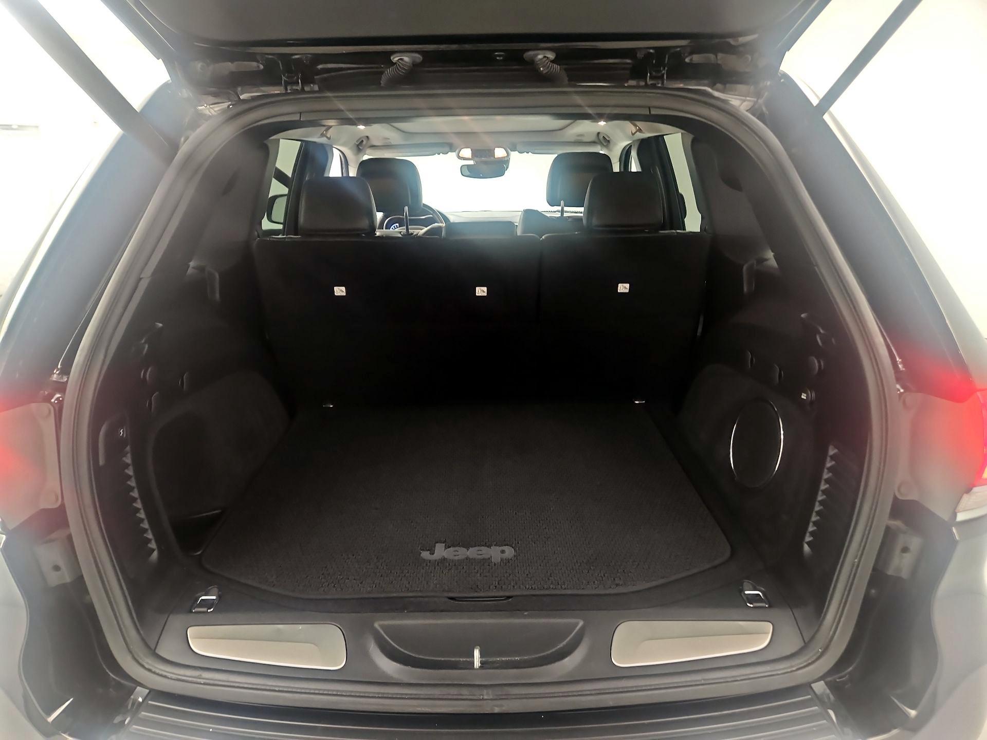 Thumbnail: 2019 Jeep Grand Cherokee - 20