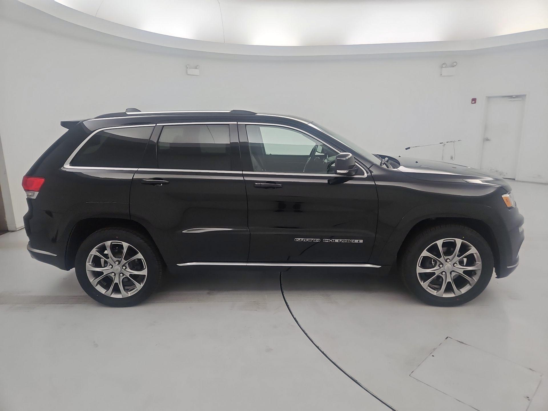 Thumbnail: 2019 Jeep Grand Cherokee - 4