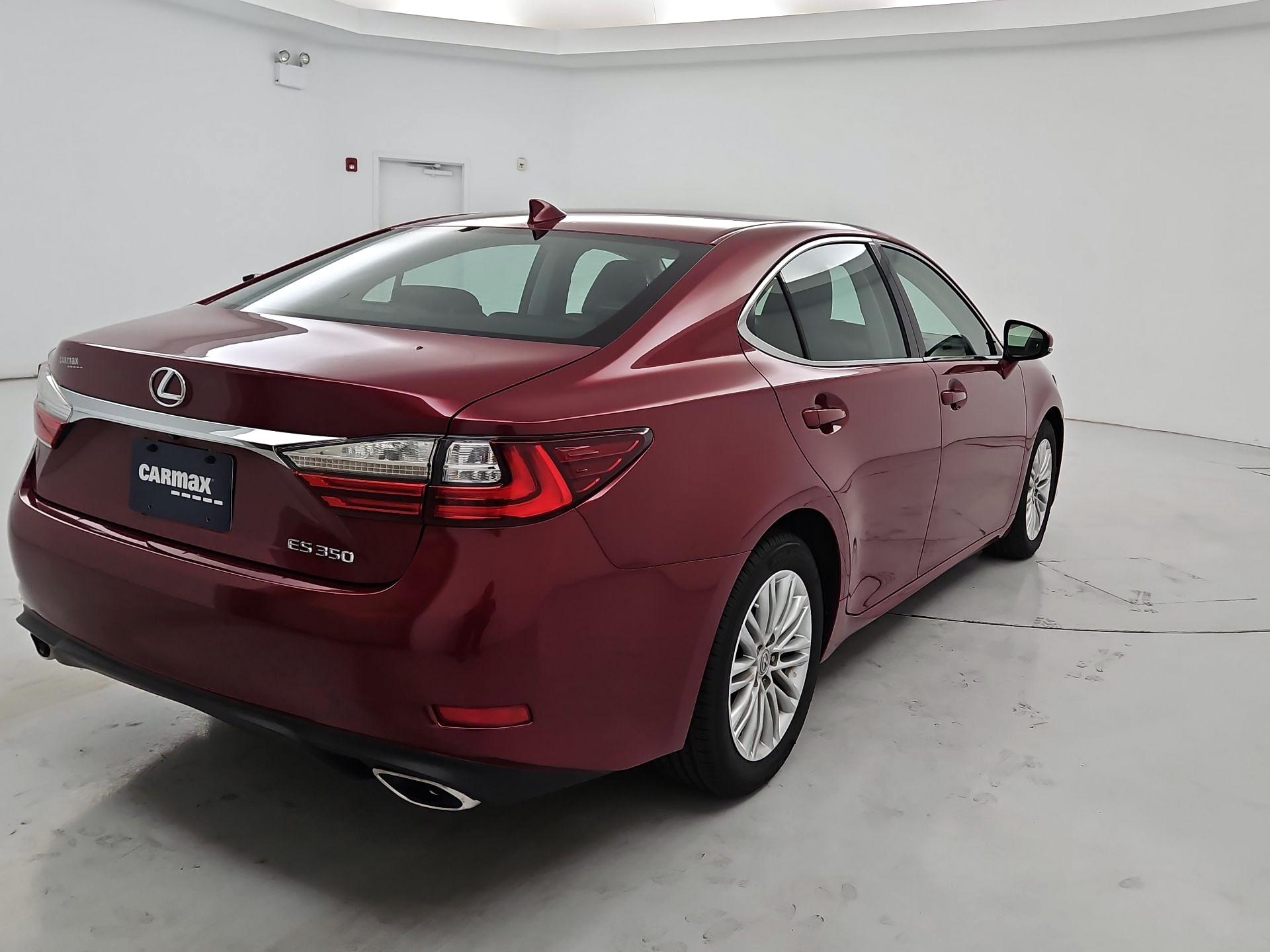 Thumbnail: 2016 Lexus ES - 5