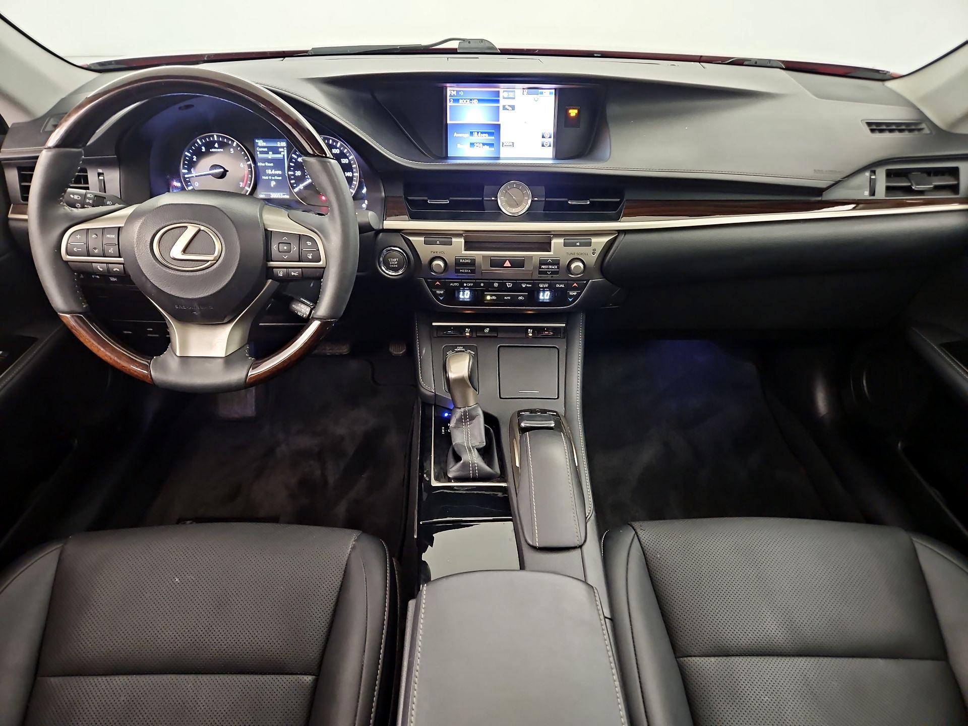 Thumbnail: 2016 Lexus ES - 8