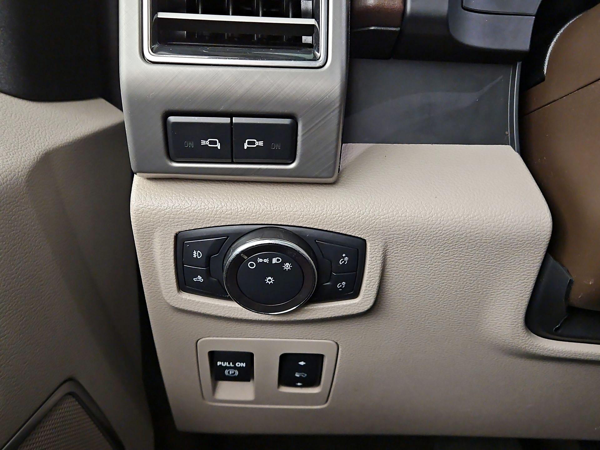 Thumbnail: 2019 Ford F-150 - 11