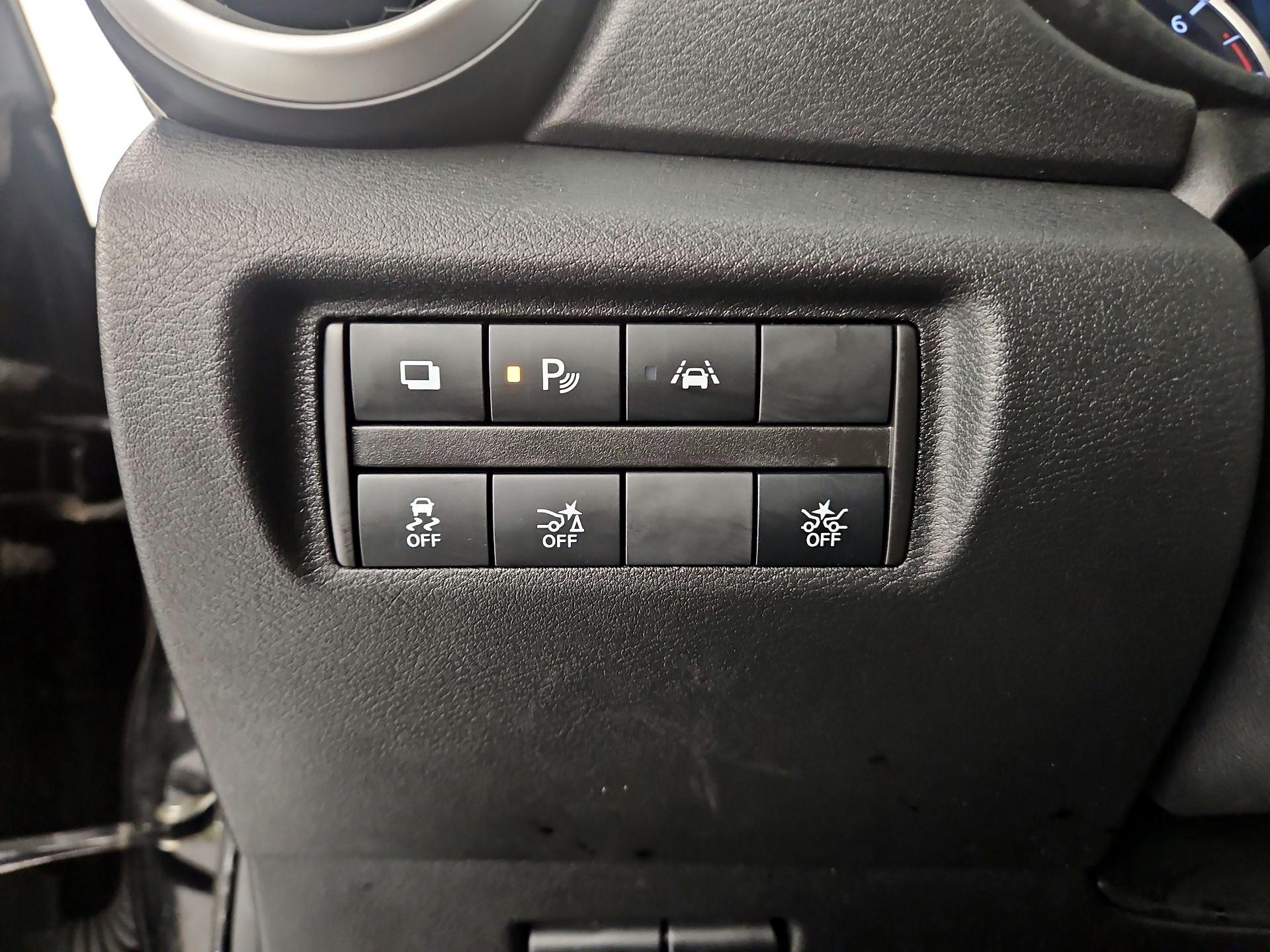 Thumbnail: 2020 Nissan Versa - 13