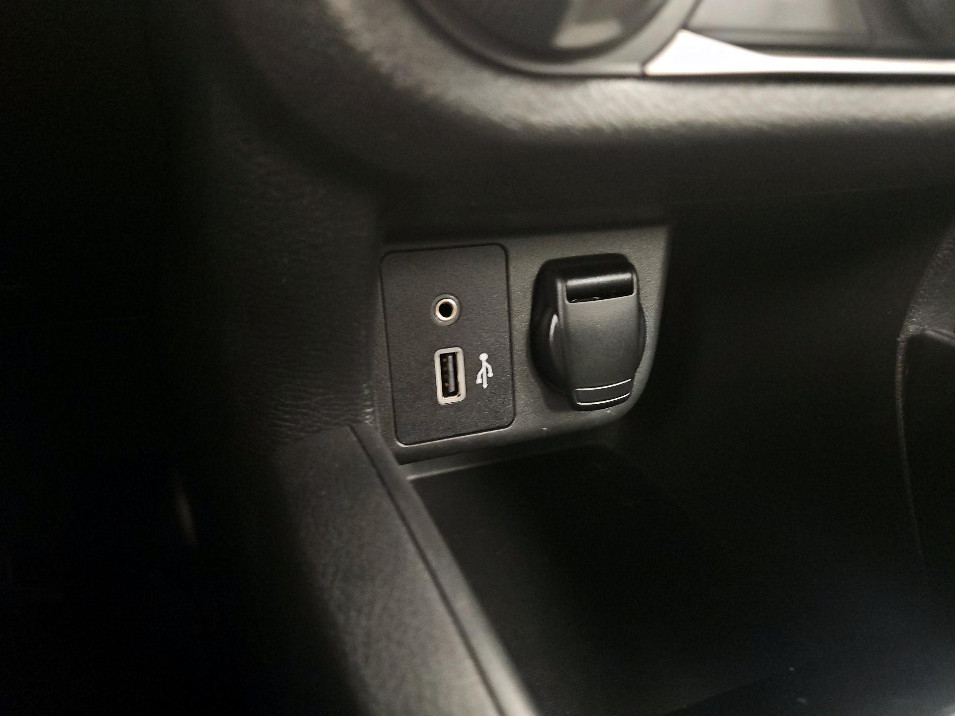 Thumbnail: 2020 Nissan Versa - 18