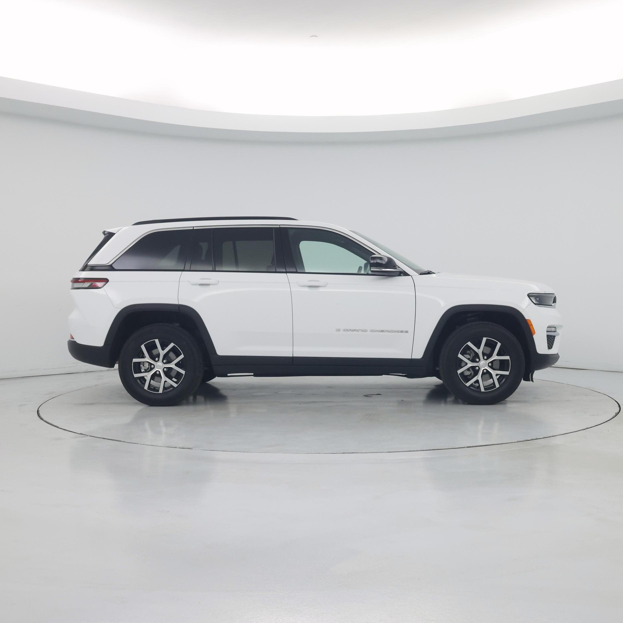 Thumbnail: 2025 Jeep Grand Cherokee - 7