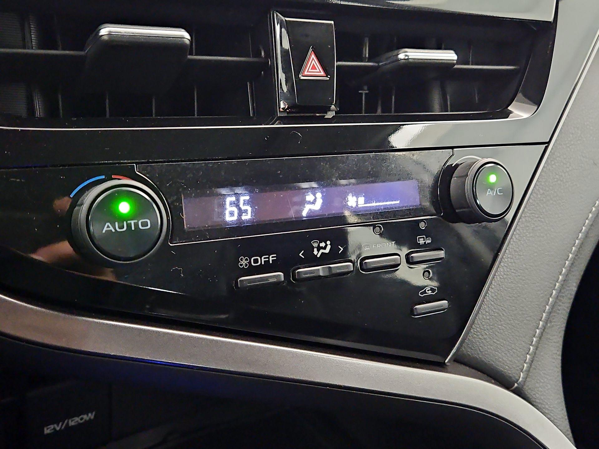 Thumbnail: 2021 Toyota Camry - 14