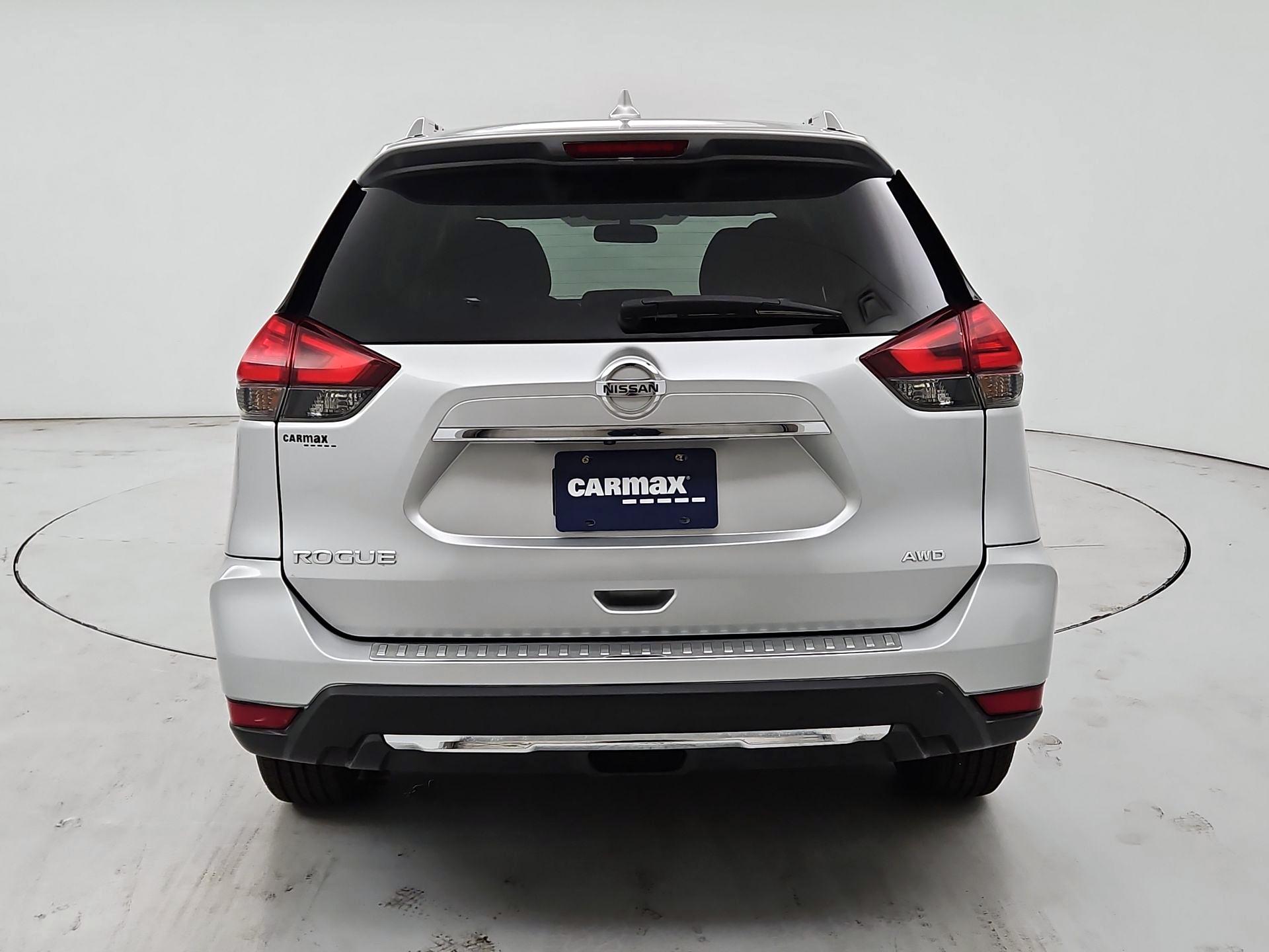 Thumbnail: 2017 Nissan Rogue - 6