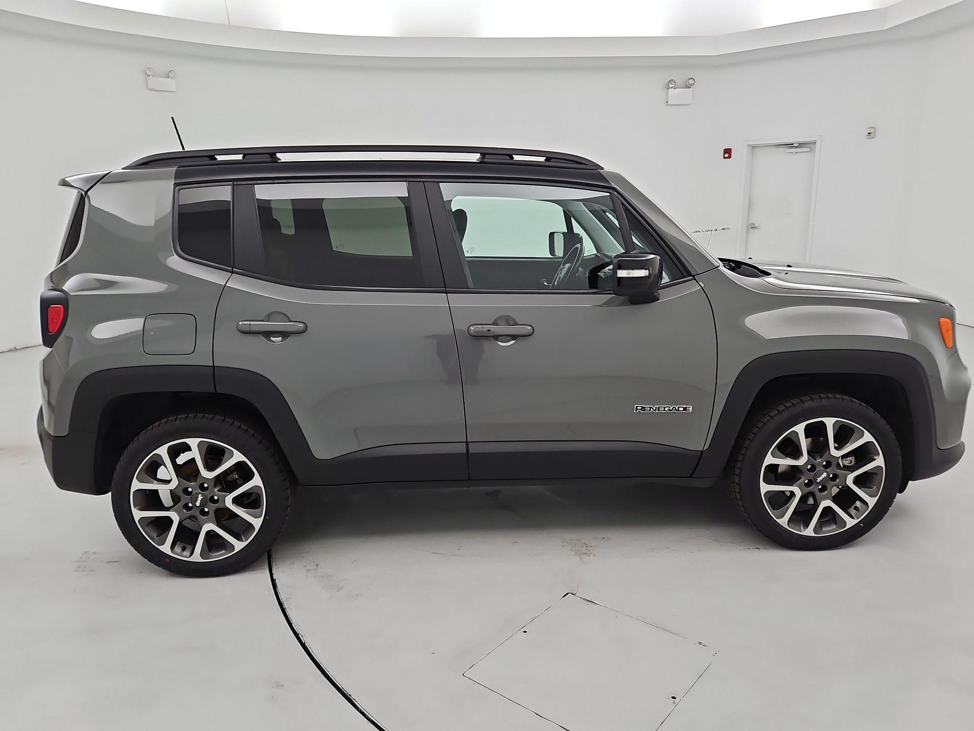 Thumbnail: 2022 Jeep Renegade - 4