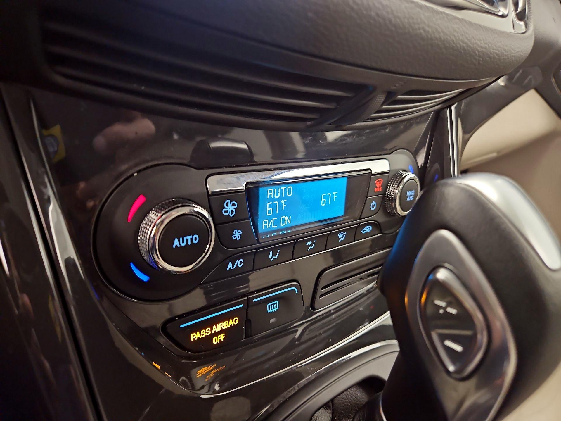 Thumbnail: 2016 Ford Escape - 16