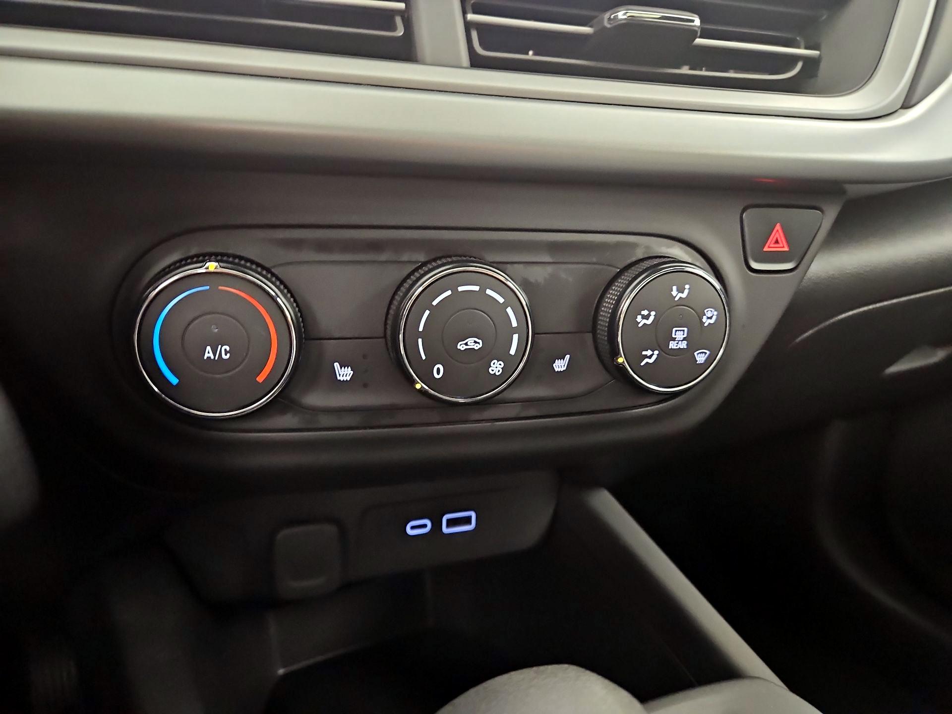 Thumbnail: 2024 Chevrolet Trax - 16