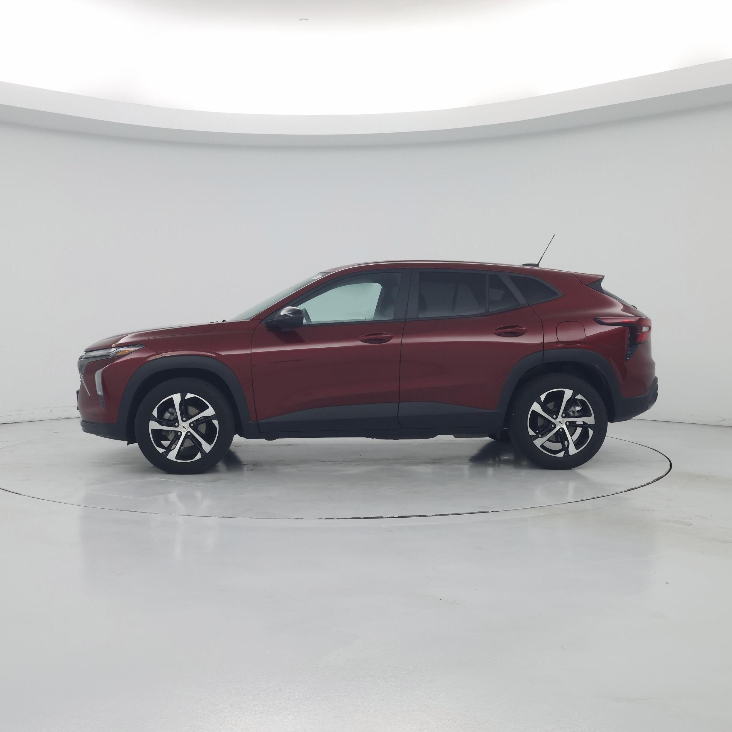 Thumbnail: 2024 Chevrolet Trax - 3