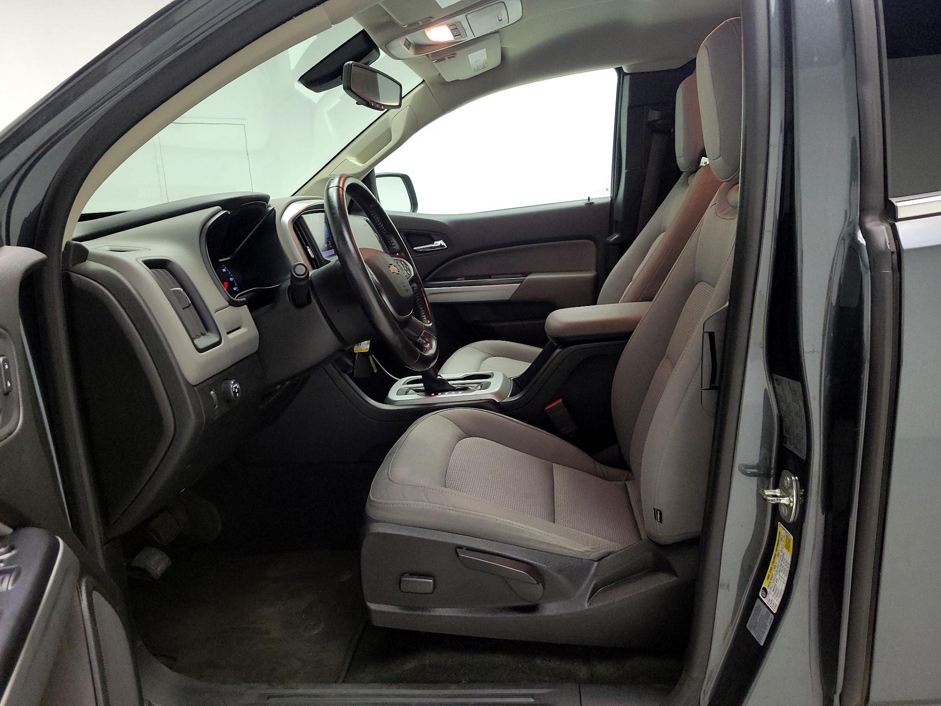 Thumbnail: 2015 Chevrolet Colorado - 11